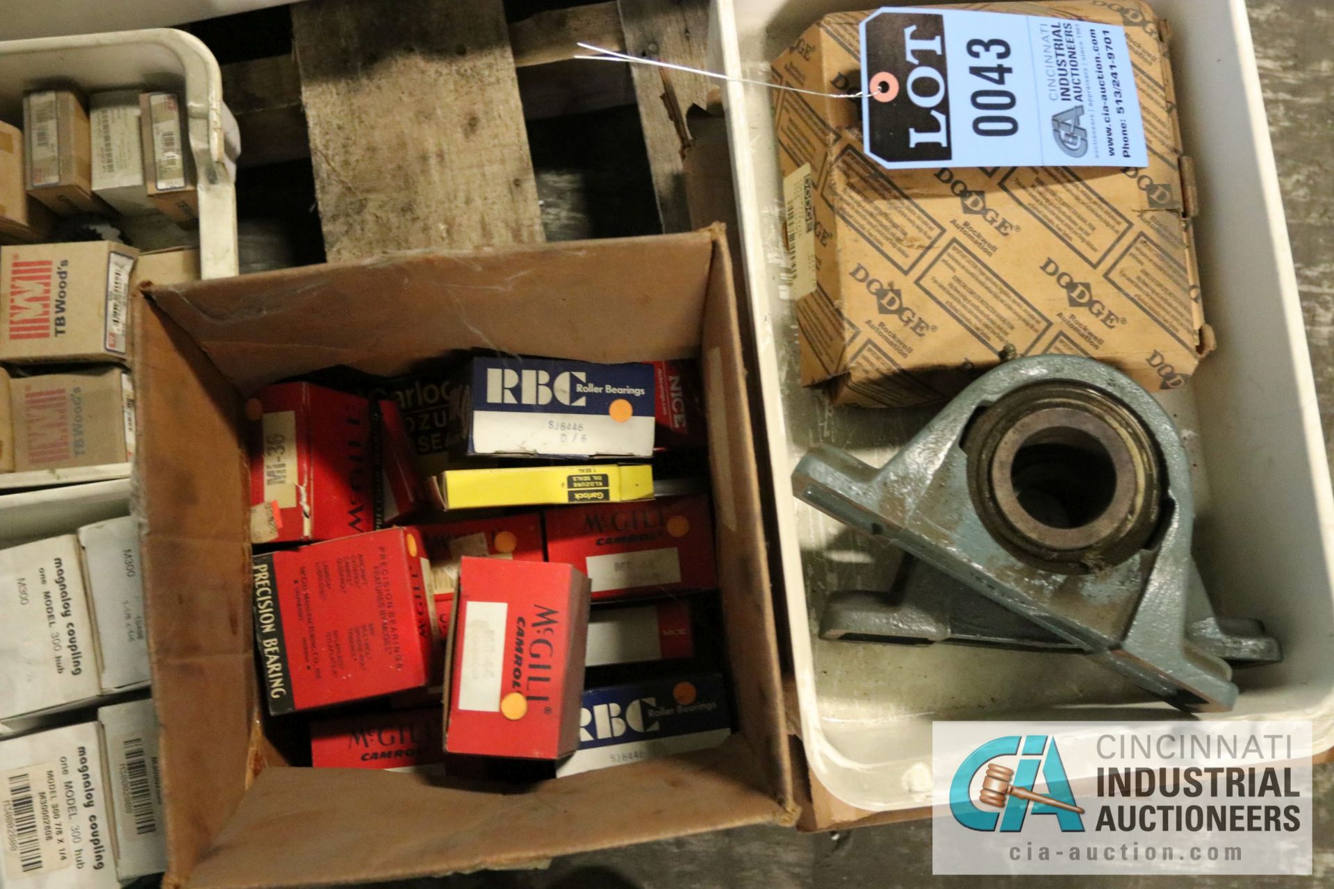 PALLET OF NOS BEARINGS & PARTS - $10.00 Rigging Fee Due to Onsite Rigger - Located in Bryan, Ohio - Image 2 of 4