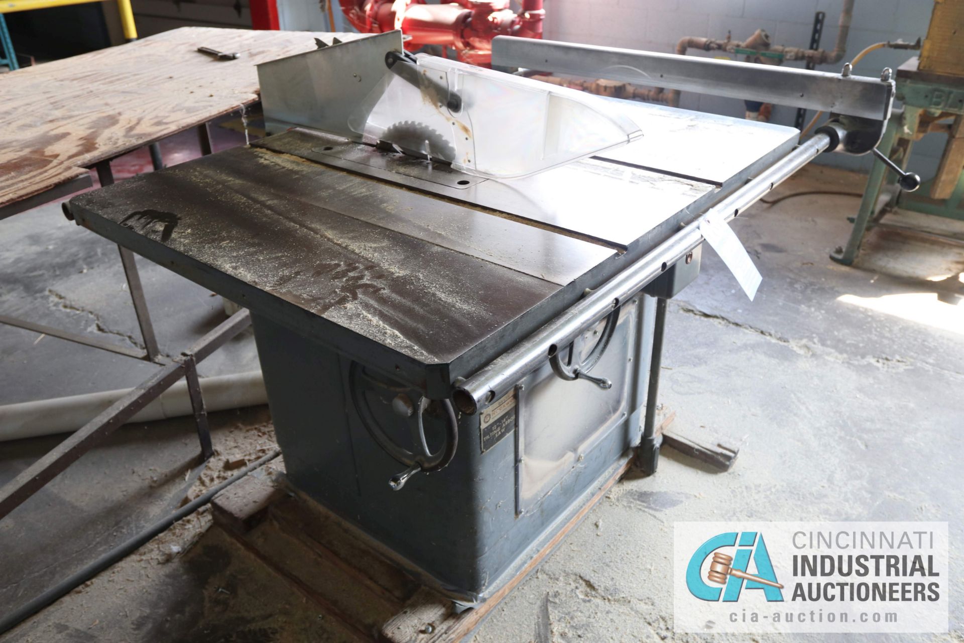 12" - 14" DELTA ROCKWELL TILTING ARBOR HEAVY DUTY TABLE SAW - $50.00 Rigging Fee Due to Onsite - Image 3 of 3