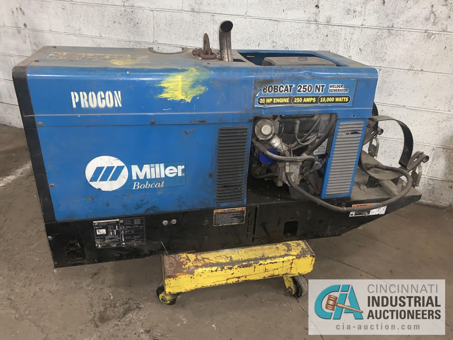 250 AMP MILLER BOBCAT MODEL 250NT 20-HP GENERATOR WELDER - $20.00 Rigging Fee Due to Onsite Rigger -