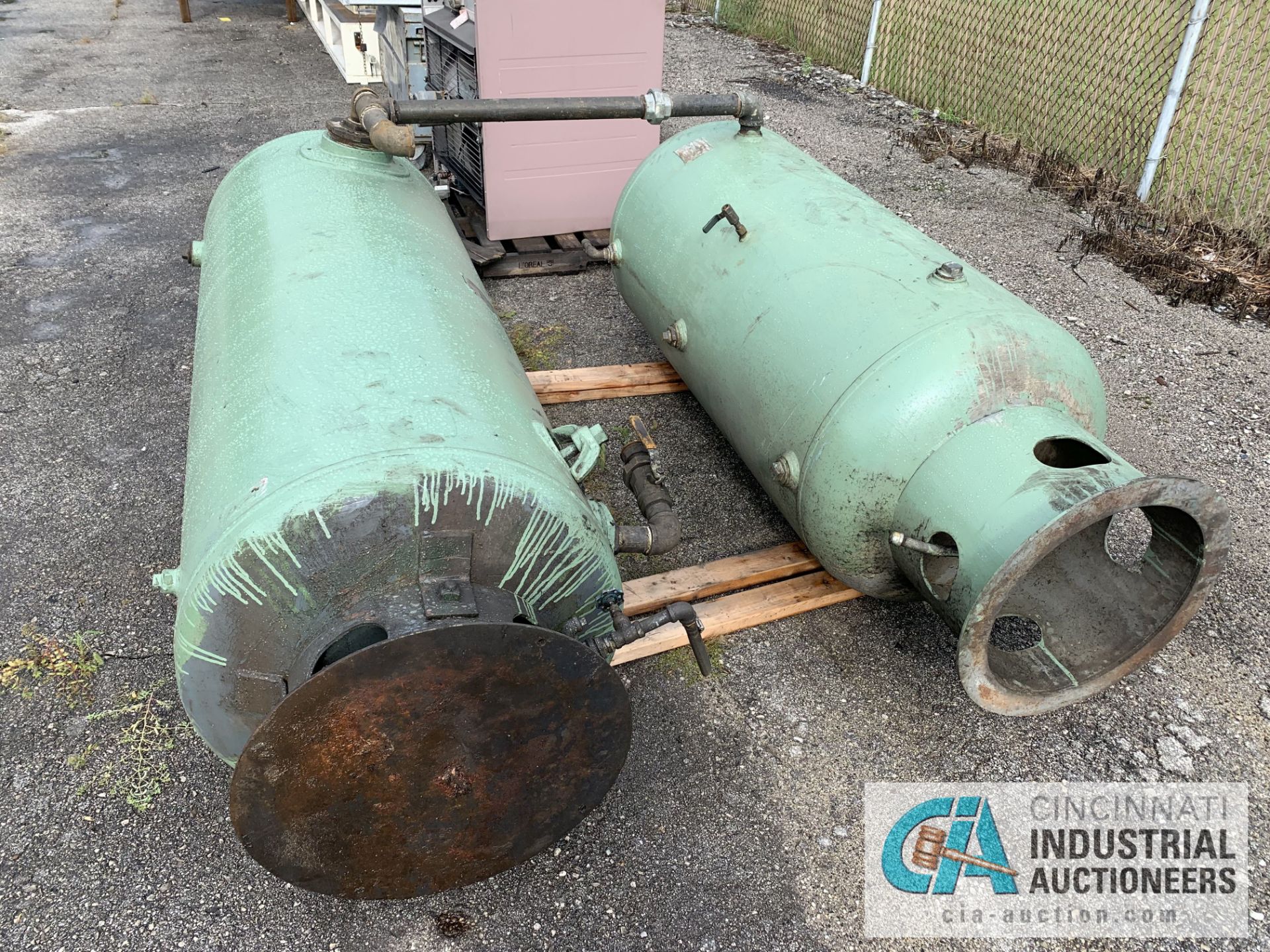 CHICAGO STEEL AIR TANK - $20.00 Rigging Fee Due to Onsite Rigger - Located in Holland, Ohio - Image 2 of 3