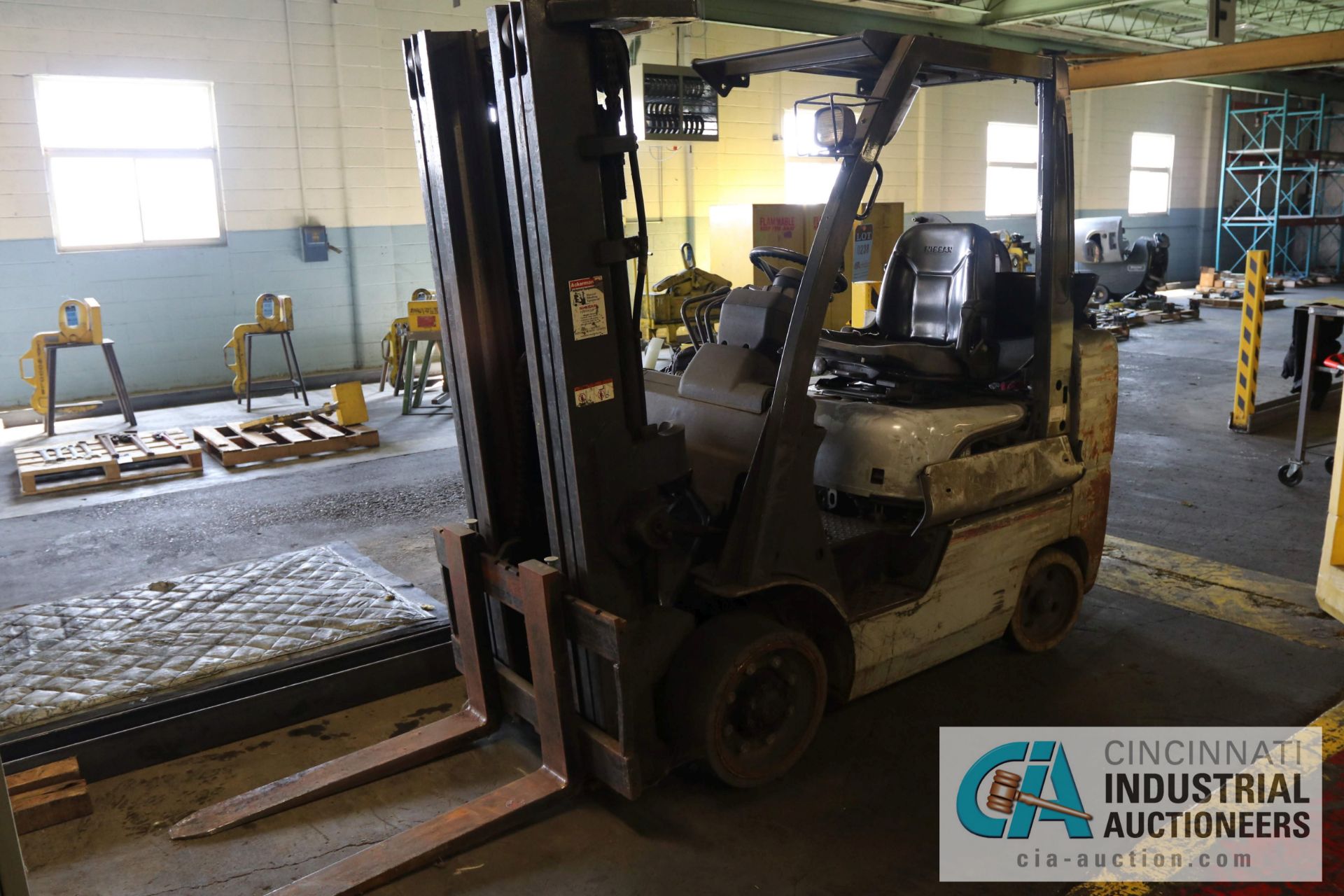 5,550 LB. NISSAN MDOEL MCUL02A30LV LP FORKLIFT; 3-STAGE MAST (169") - $250.00 Rigging Fee Due to