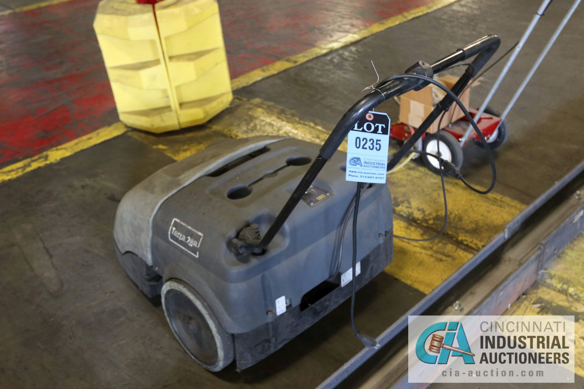ADVANCED MODEL 28B TERRA POWERED FLOOR SWEEPER - $20.00 Rigging Fee Due to Onsite Rigger - Located