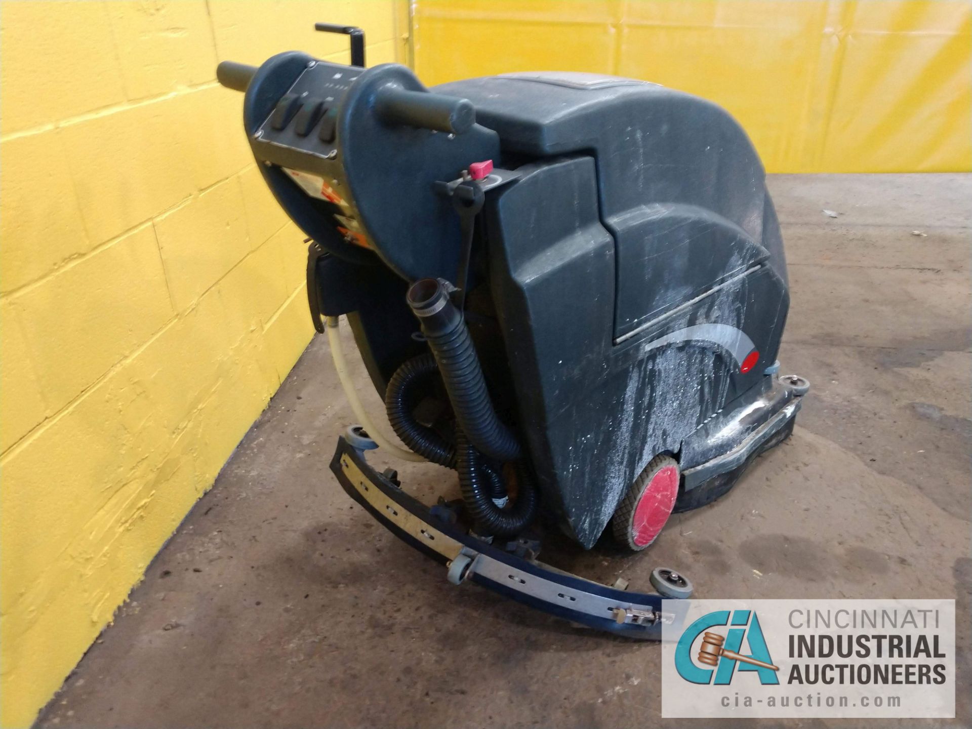 VIPER MODEL FANG20 FLOOR SCRUBBER - $20.00 Rigging Fee Due to Onsite Rigger - Located in Toledo, - Image 2 of 4