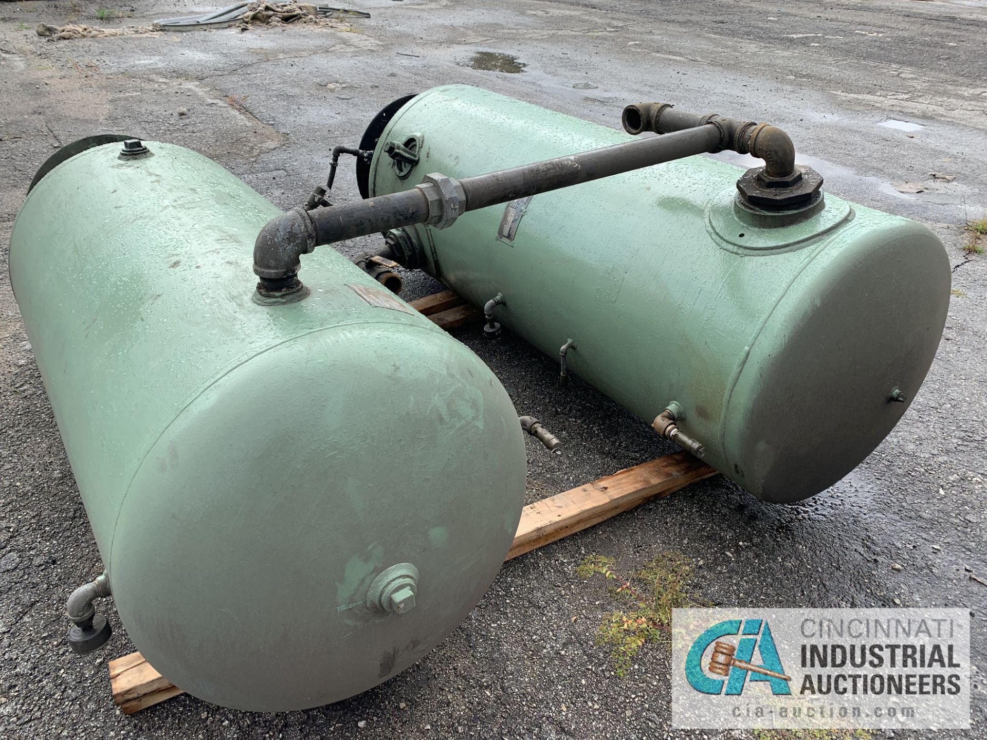 CHICAGO STEEL AIR TANK - $20.00 Rigging Fee Due to Onsite Rigger - Located in Holland, Ohio