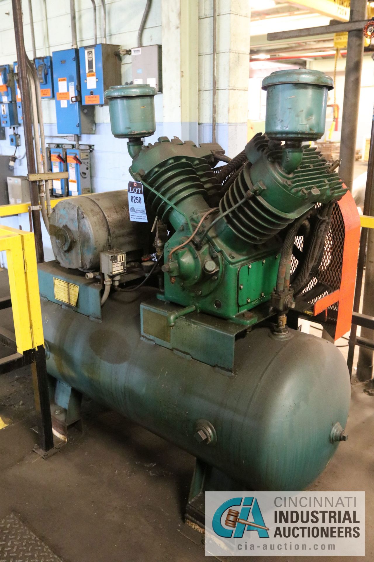 20 HP HORIZONTAL AIR COMPRESSOR - $100.00 Rigging Fee Due to Onsite Rigger - Located in Bryan, Ohio