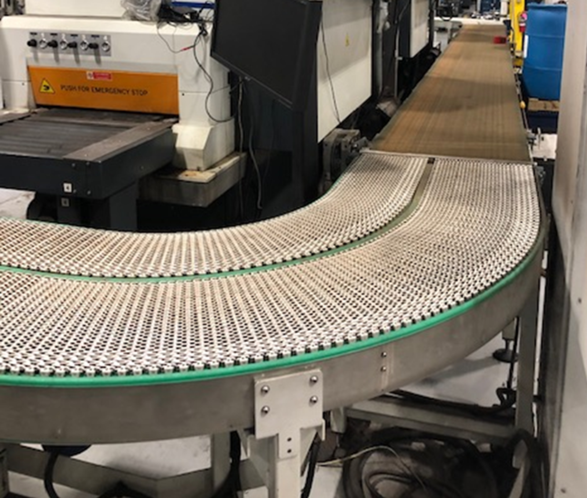 SACOT BELT CONVEYOR, APPROX. 24" WIDE X 26' LONG WITH (2) BENDS **RIGGING FEE DUE TO SHOEMAKER $