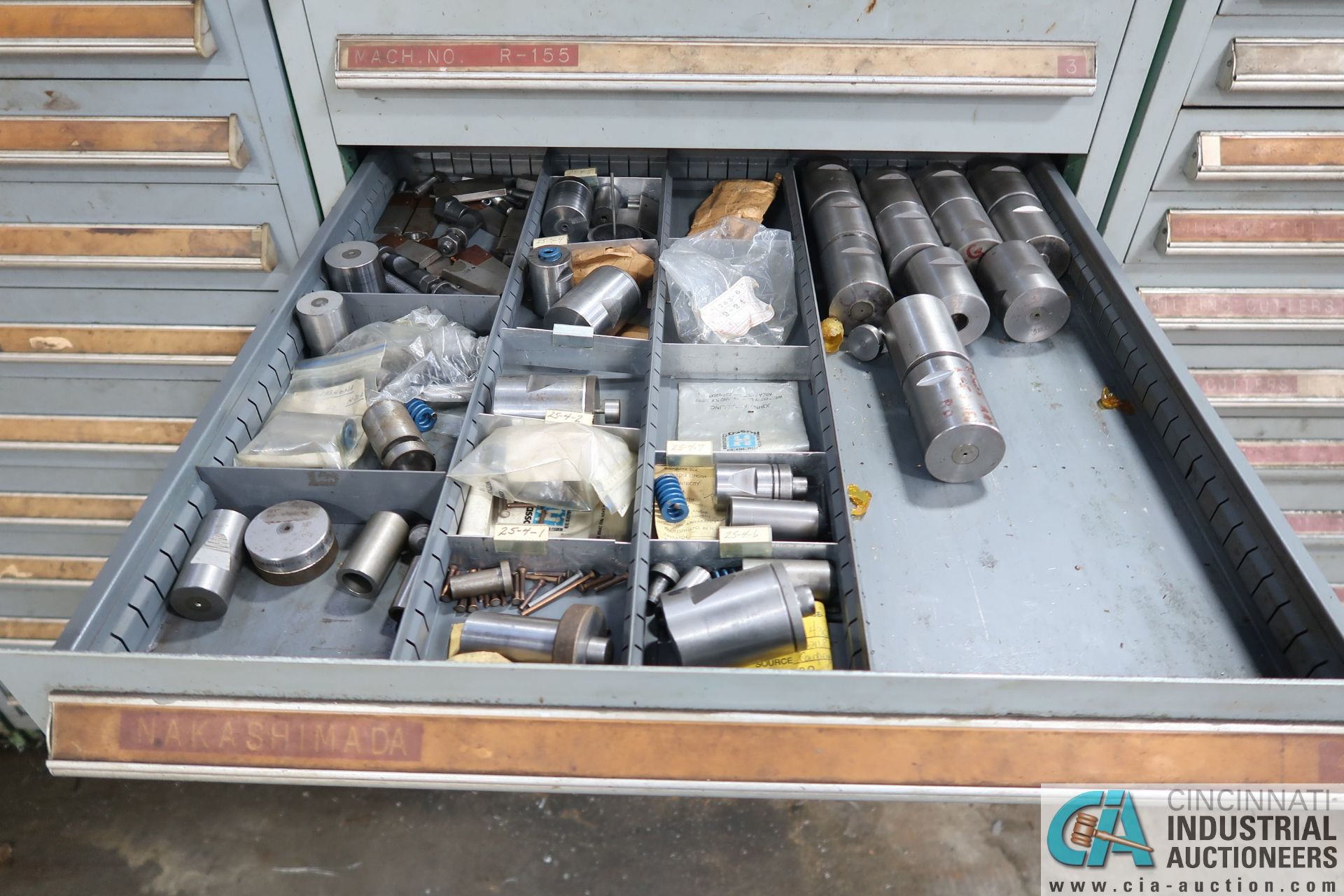 12-DRAWER CABINET WITH HARDWARE AND TOOL ROOM ITEMS - Image 5 of 10