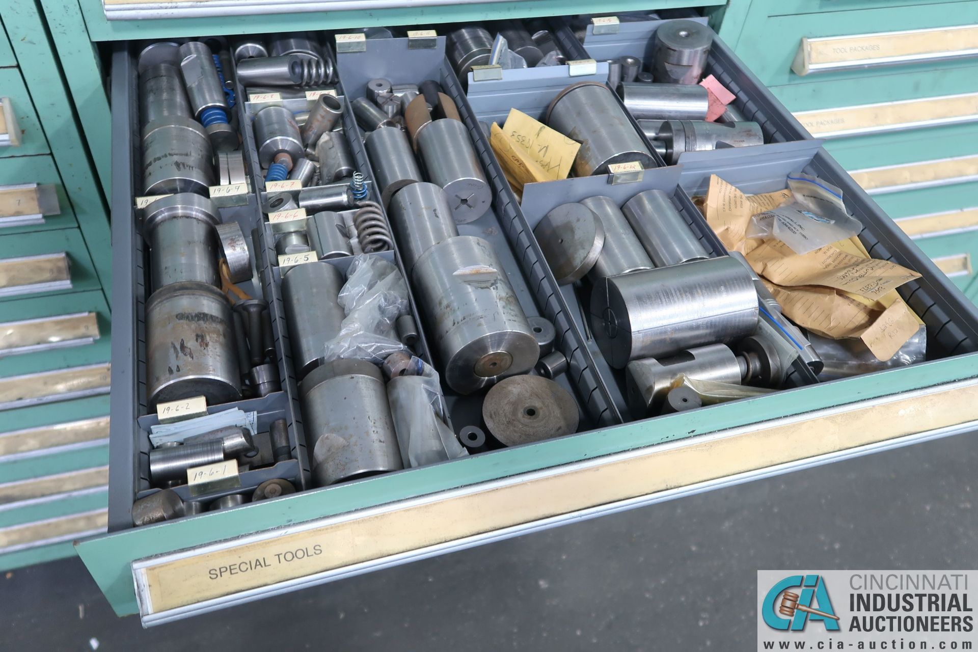 (LOT) TOOLING CABINET; NOTED AS SPECIAL HEADER TOOLING - Image 6 of 12