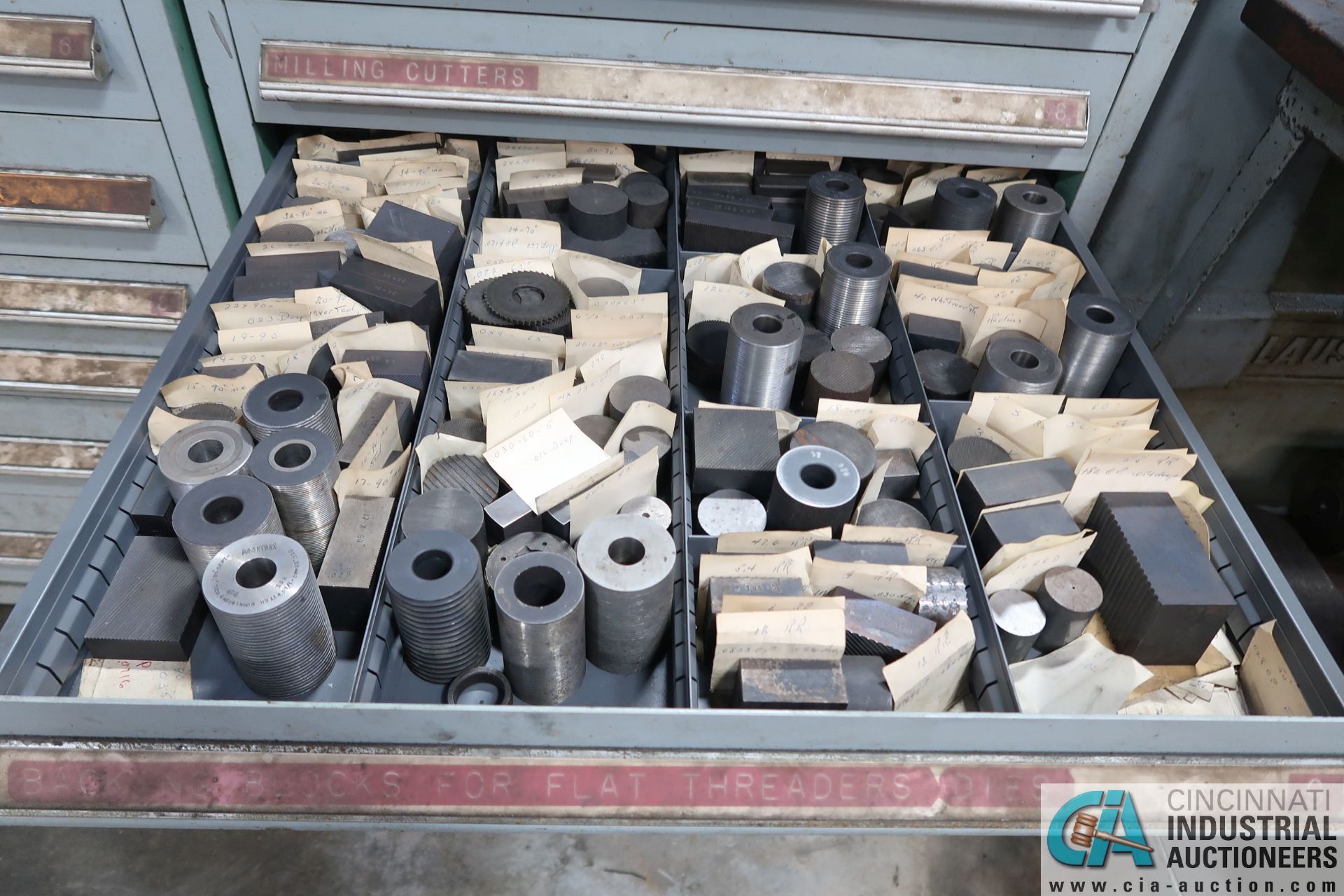 13-DRAWER CABINET WITH GRINDING WHEELS, MILL CUTTERS AND HARDWARE - Image 9 of 9