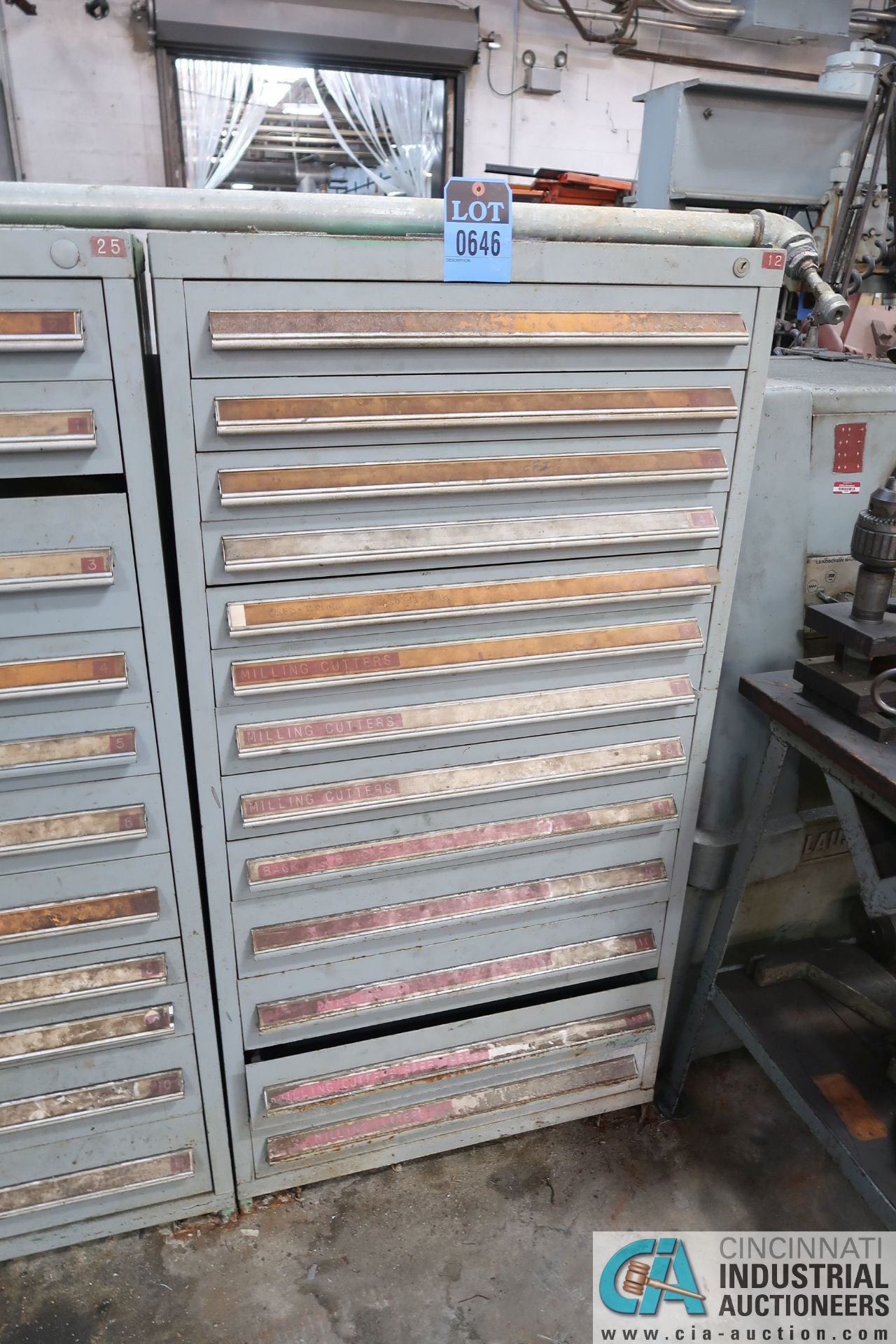 13-DRAWER CABINET WITH GRINDING WHEELS, MILL CUTTERS AND HARDWARE