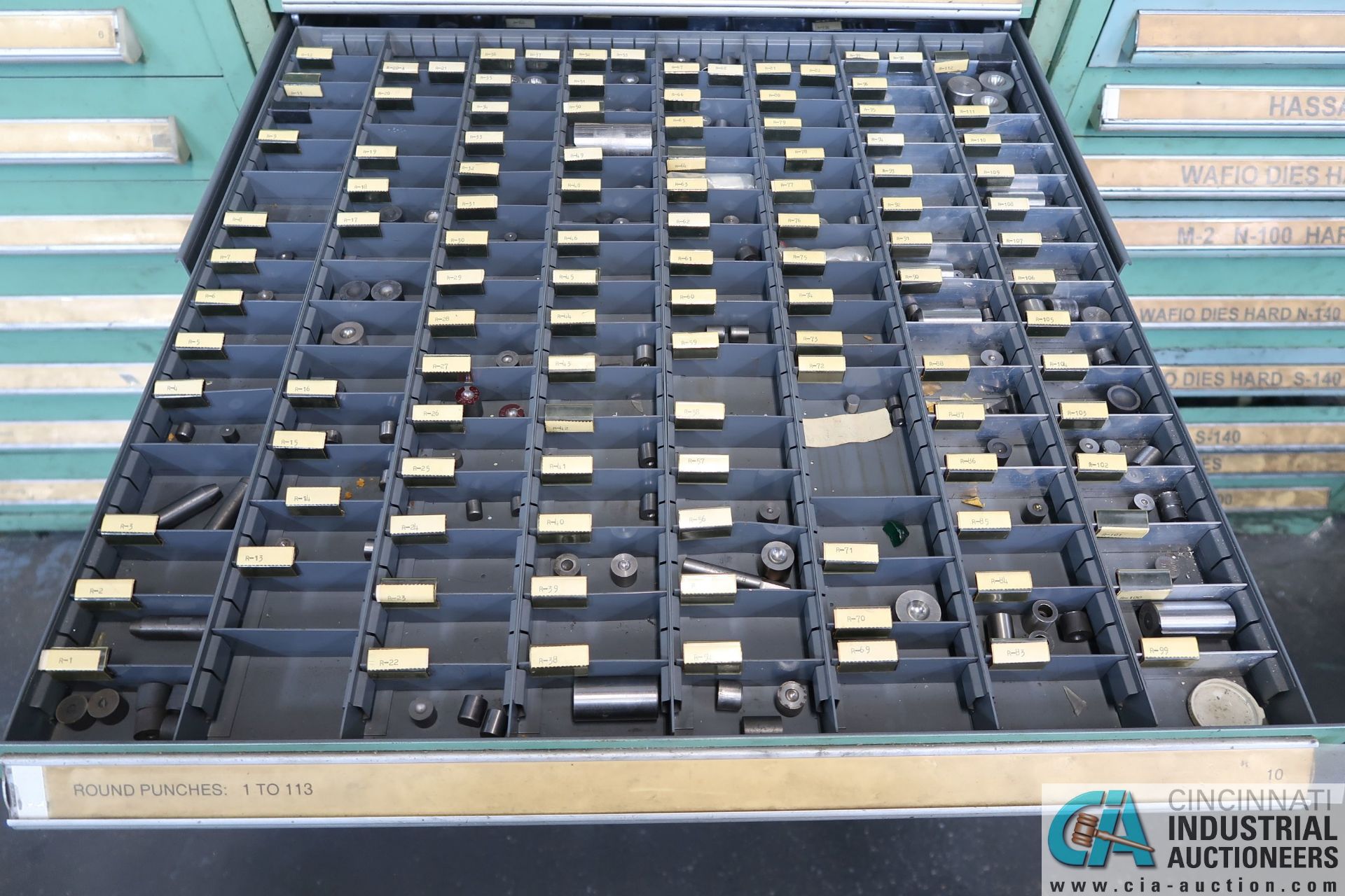 (LOT) TOOLING CABINET WITH PUNCHES - Image 11 of 24