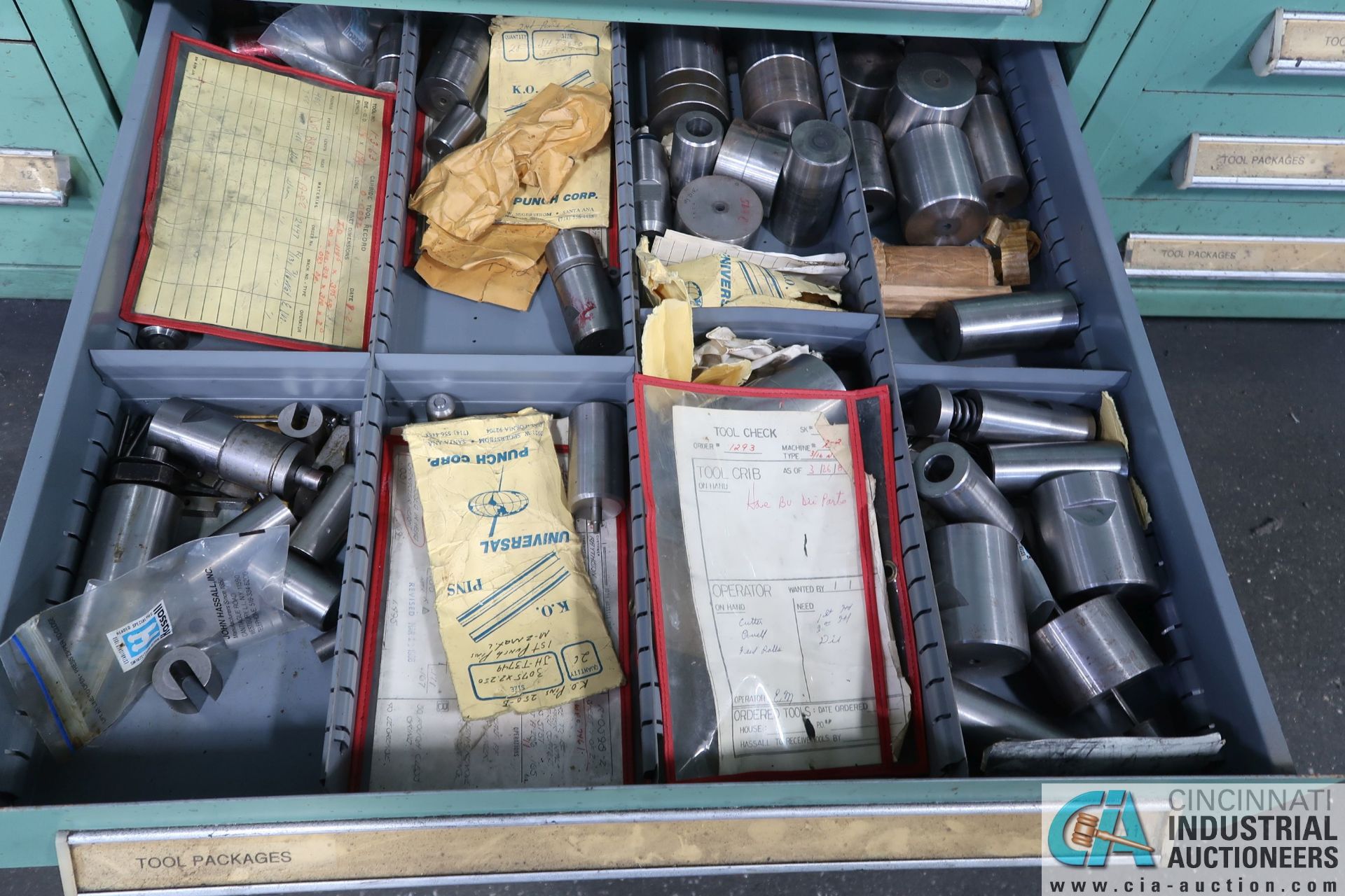 (LOT) TOOLING CABINET; NOTED AS TOOL PACKAGES - Image 12 of 13