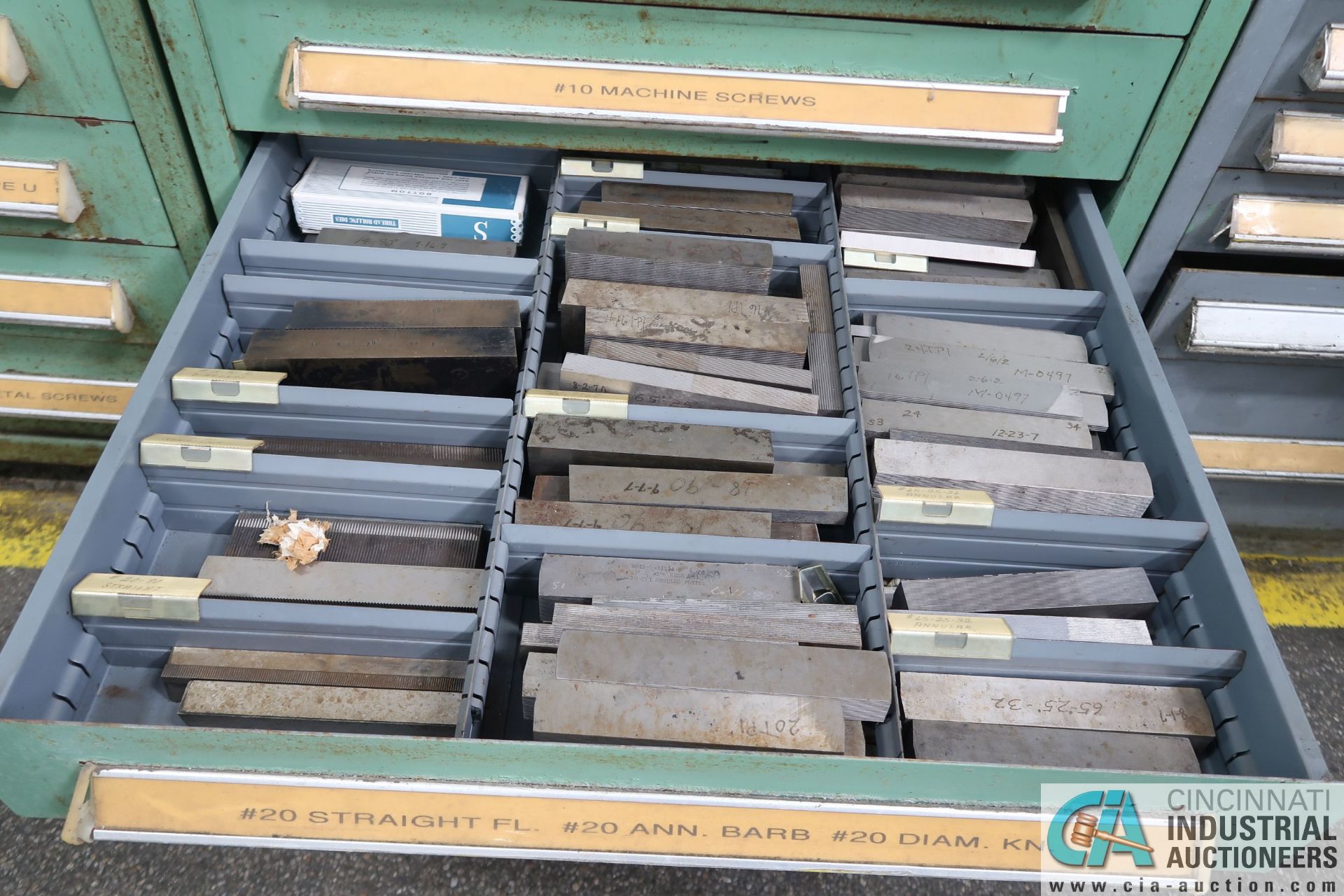 8-DRAWER TOOLING CABINET WITH NEW/USED FLAT DIE THREADING / KNURLING DIES - Image 7 of 9