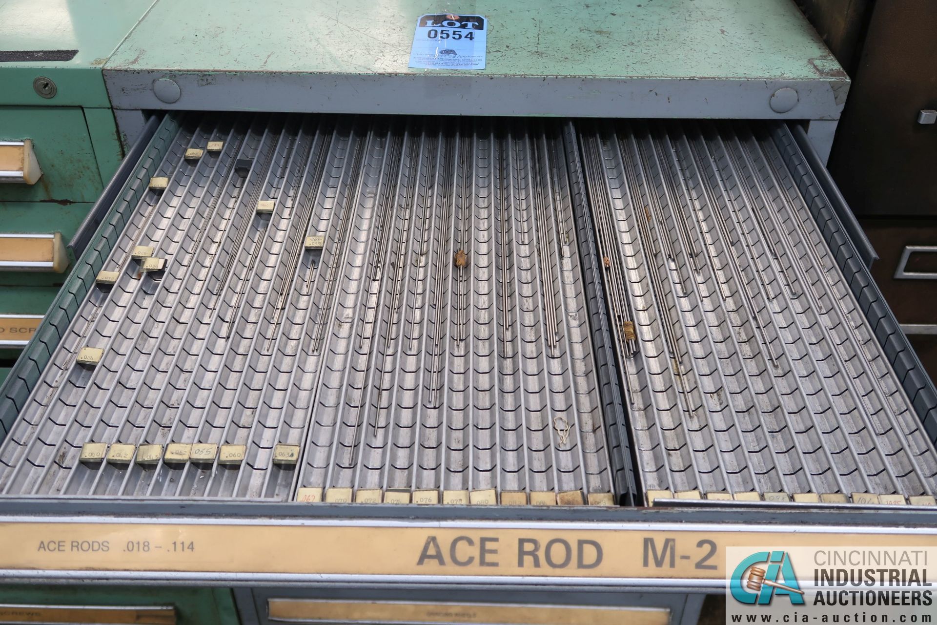 12-DRAWER TOOLING CABINET WITH ACE RODS - Image 2 of 12