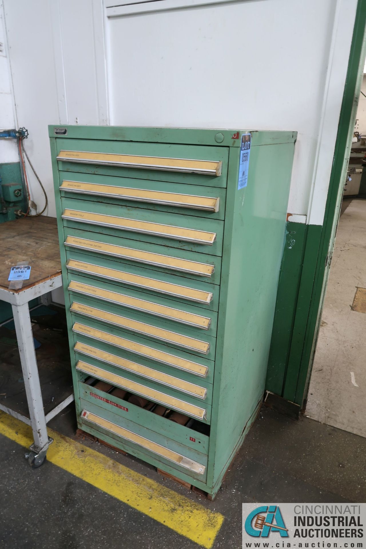 12-DRAWER TOOLING CABINET WITH TOOLING