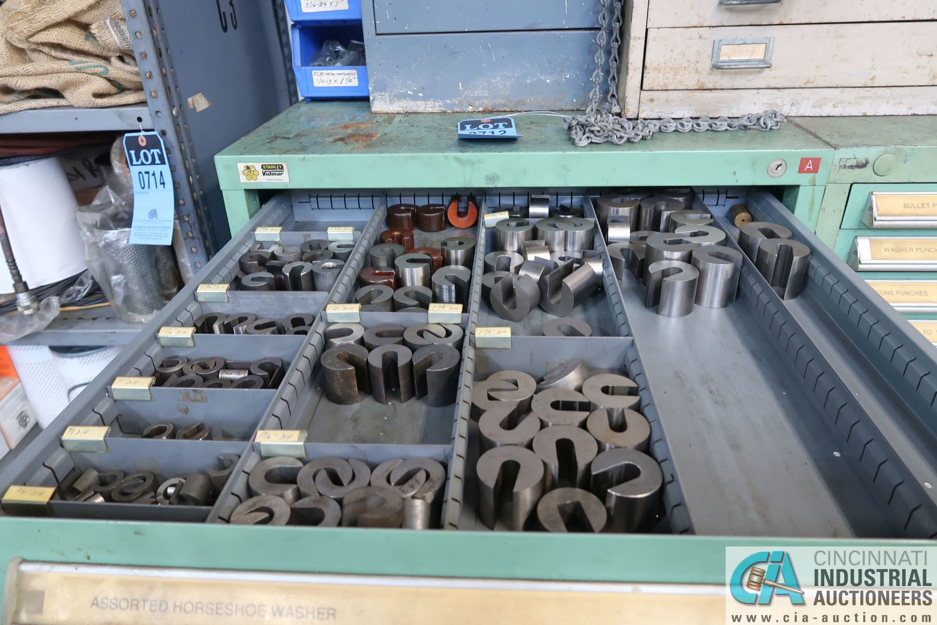 (LOT) TOOLING CABINET WITH DIES, DIE CASINGS, SPECIAL TOOLING - Image 2 of 12