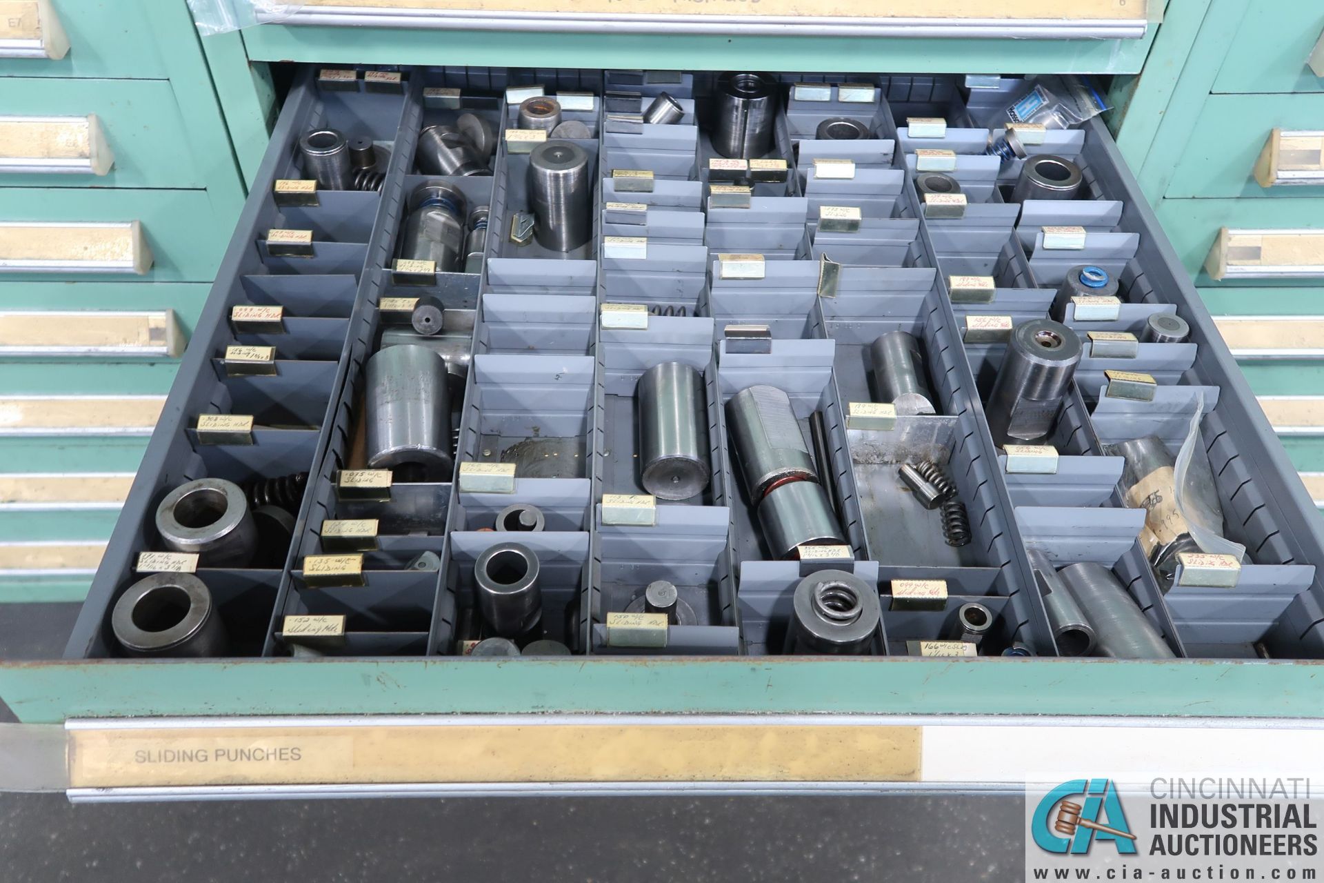 (LOT) TOOLING CABINET; PUNCHES, DIES, CHAMGERED DIES - Image 8 of 12