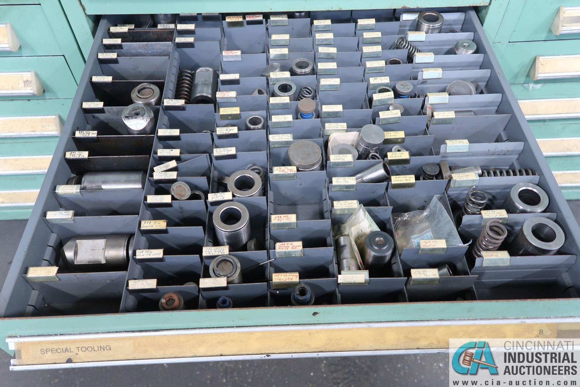 (LOT) TOOLING CABINET; PUNCHES, DIES, CHAMGERED DIES - Image 9 of 12