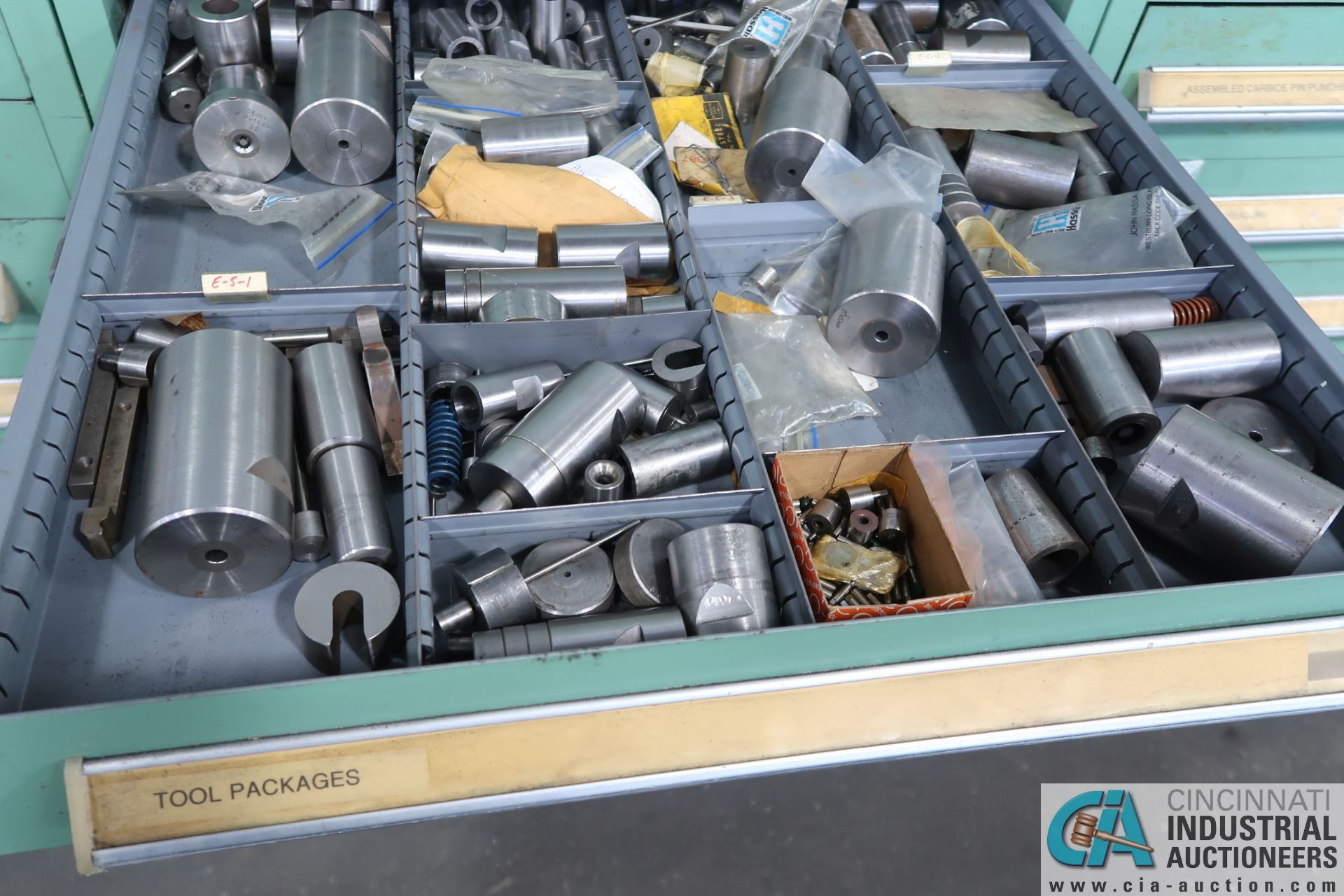 (LOT) TOOLING CABINET; NOTED AS TOOL PACKAGES - Image 6 of 14