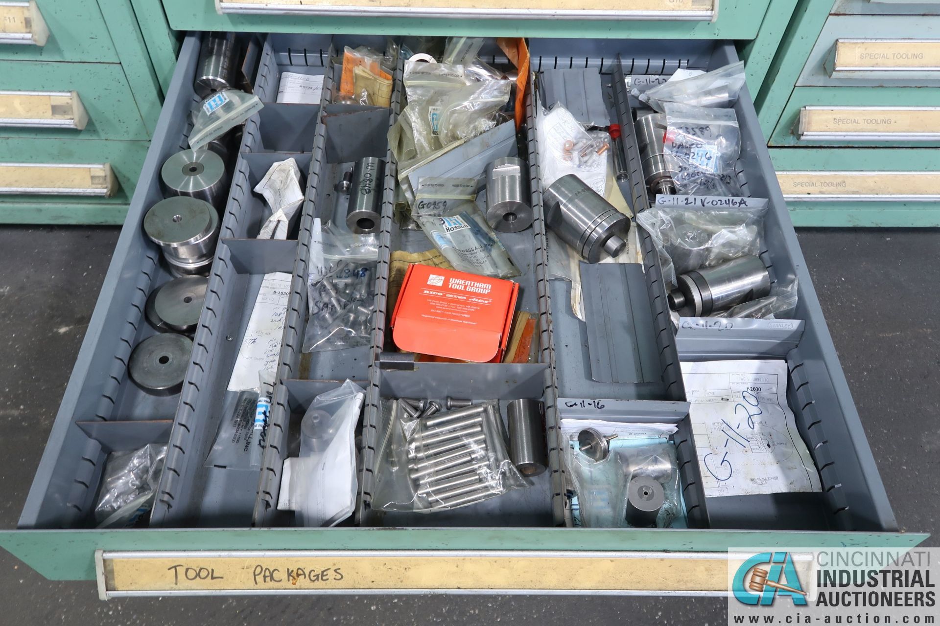 (LOT) TOOLING CABINET; NOTED AS TOOL PACKAGES - Image 12 of 13