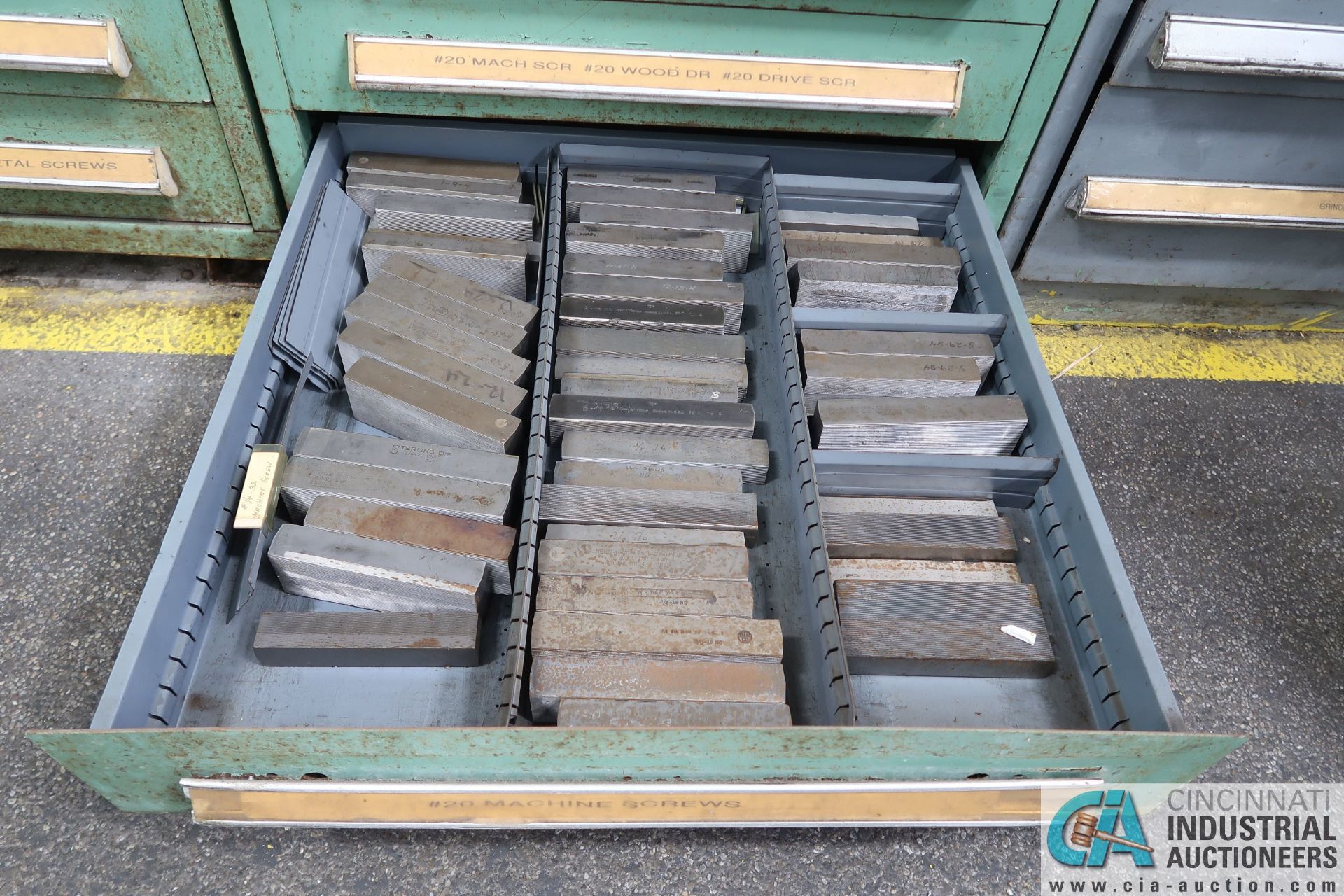 8-DRAWER TOOLING CABINET WITH NEW/USED FLAT DIE THREADING / KNURLING DIES - Image 9 of 9