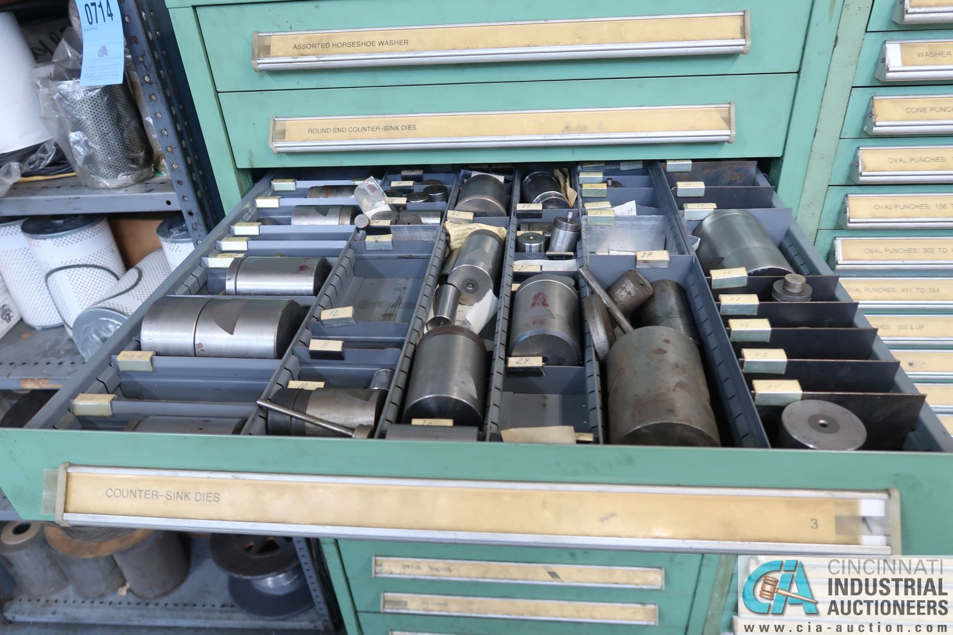 (LOT) TOOLING CABINET WITH DIES, DIE CASINGS, SPECIAL TOOLING - Image 3 of 12