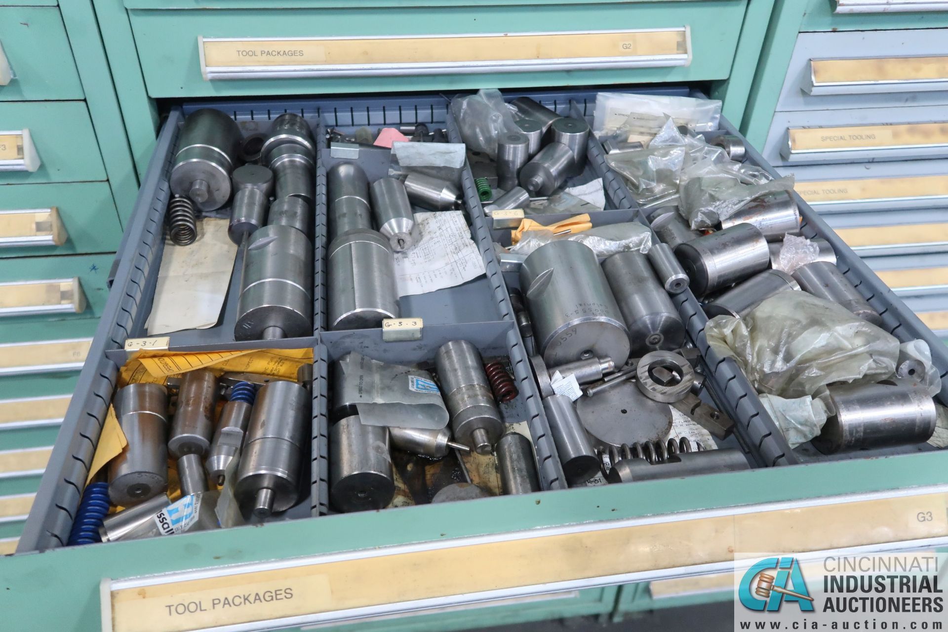 (LOT) TOOLING CABINET; NOTED AS TOOL PACKAGES - Image 4 of 13