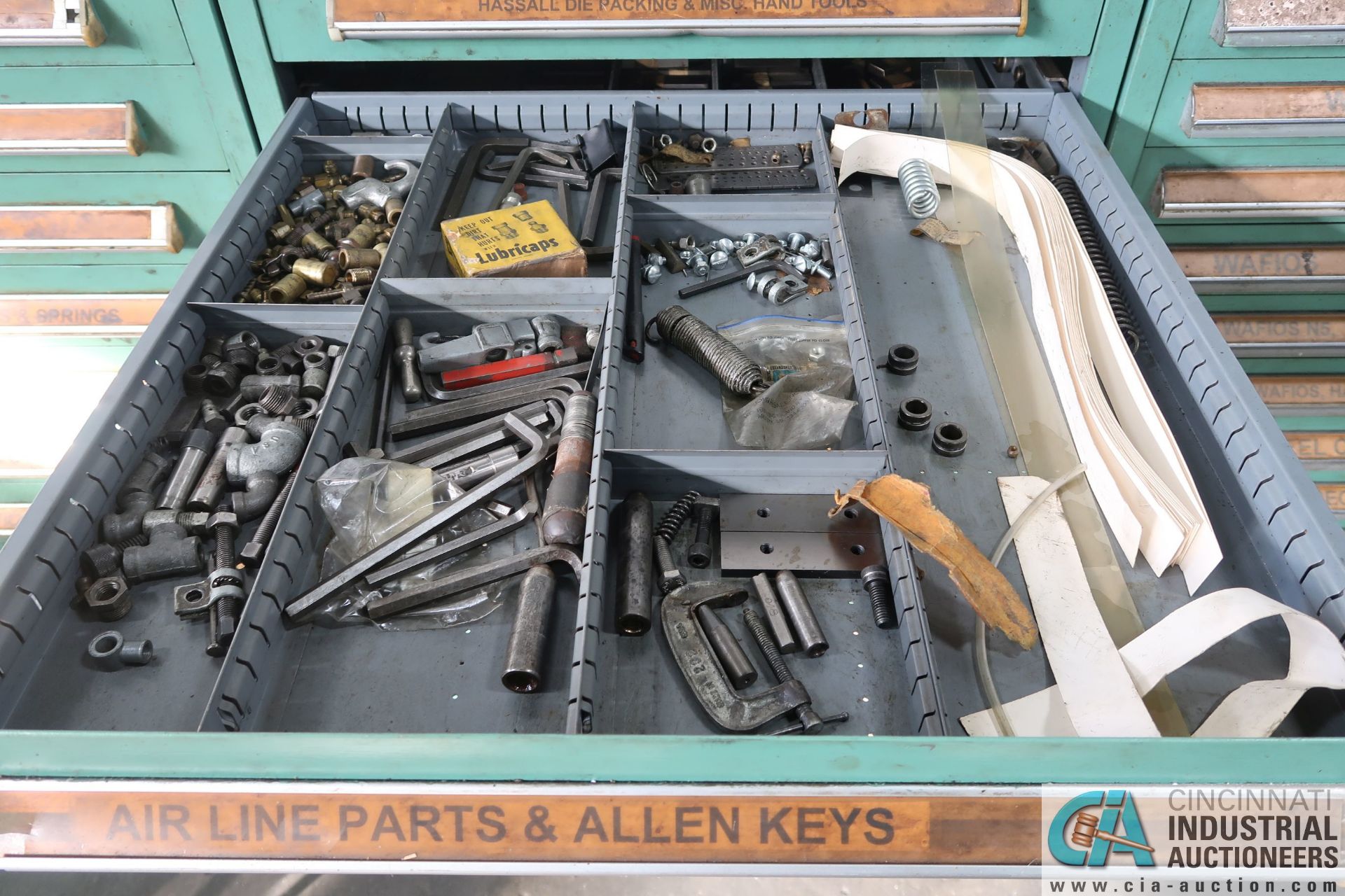 (LOT) TOOLING CABINET WITH WAFIOS DIES AND OTHER TOOLING - Image 3 of 9