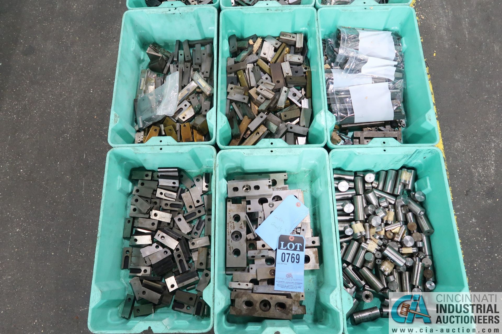 (LOT) ASSORTED COLD HEADING TOOLING IN 12 GREEN TOTES - CUTTER, QUILS, OTHER - Image 2 of 3