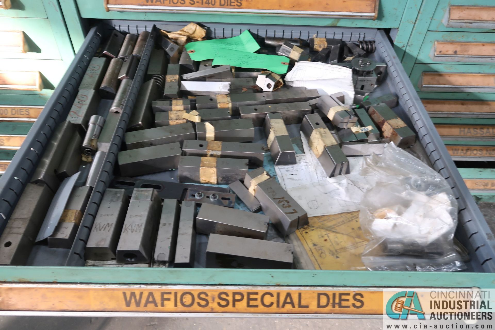 (LOT) TOOLING CABINET WITH WAFIOS DIES AND OTHER TOOLING - Image 7 of 9