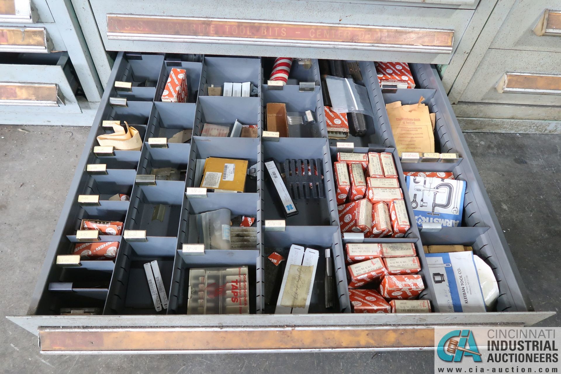 11-DRAWER CABINET WITH DRILLS AND OTHER PERISHABLES - Image 5 of 5