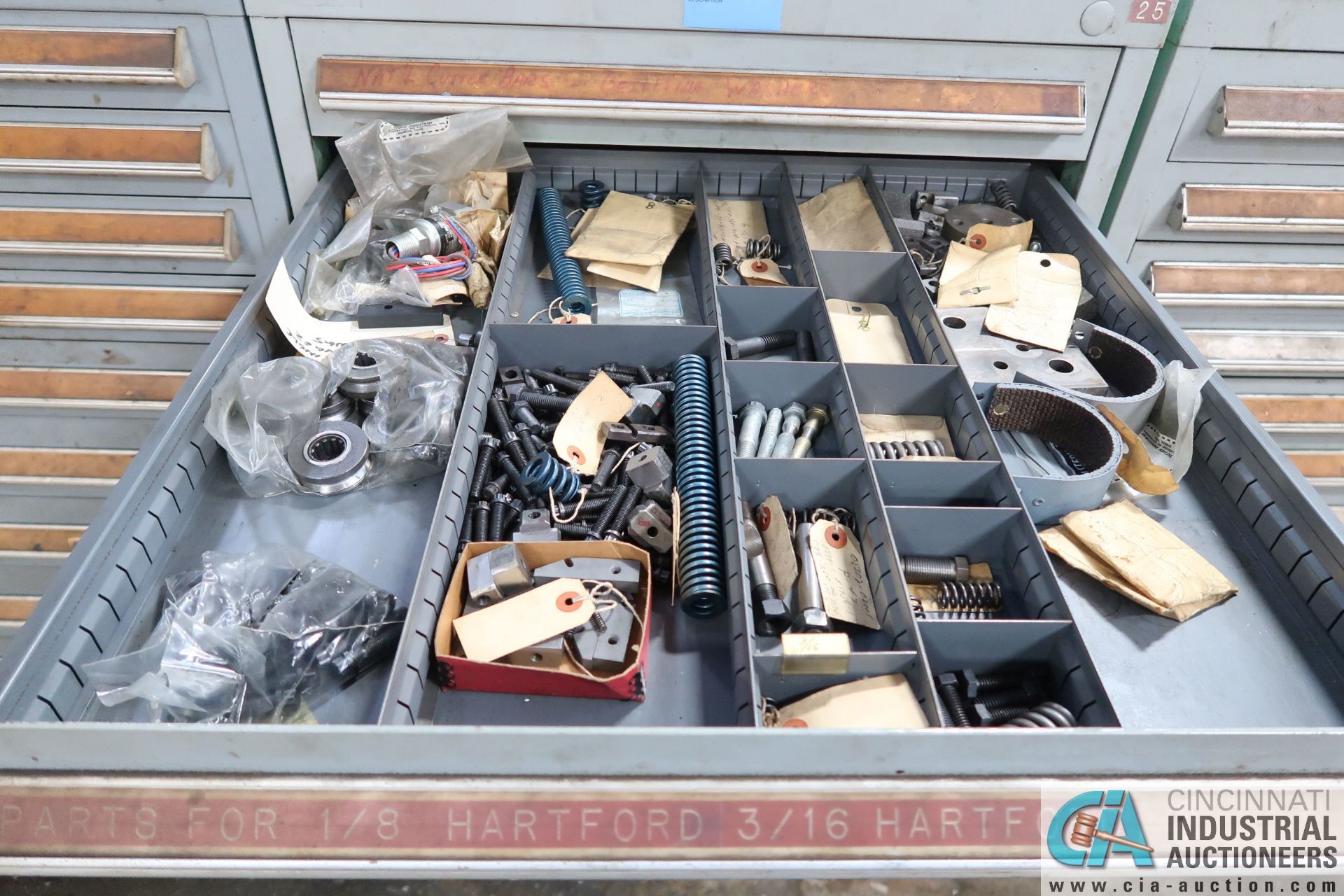 12-DRAWER CABINET WITH HARDWARE AND TOOL ROOM ITEMS - Image 3 of 10