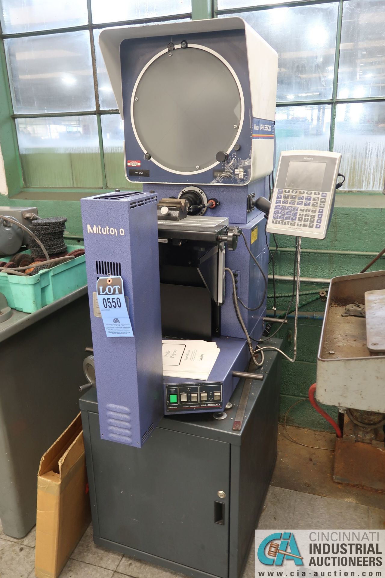 14" MITUTOYO MODEL PH-3500 OPTICAL COMPARATOR; S/N 00611409, 5-3/4" X 17-1/2" WORK TABLE, MITUTOYO