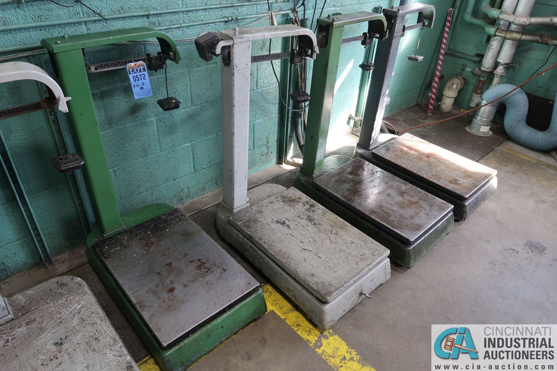 1,000 LB PLATFORM SCALES