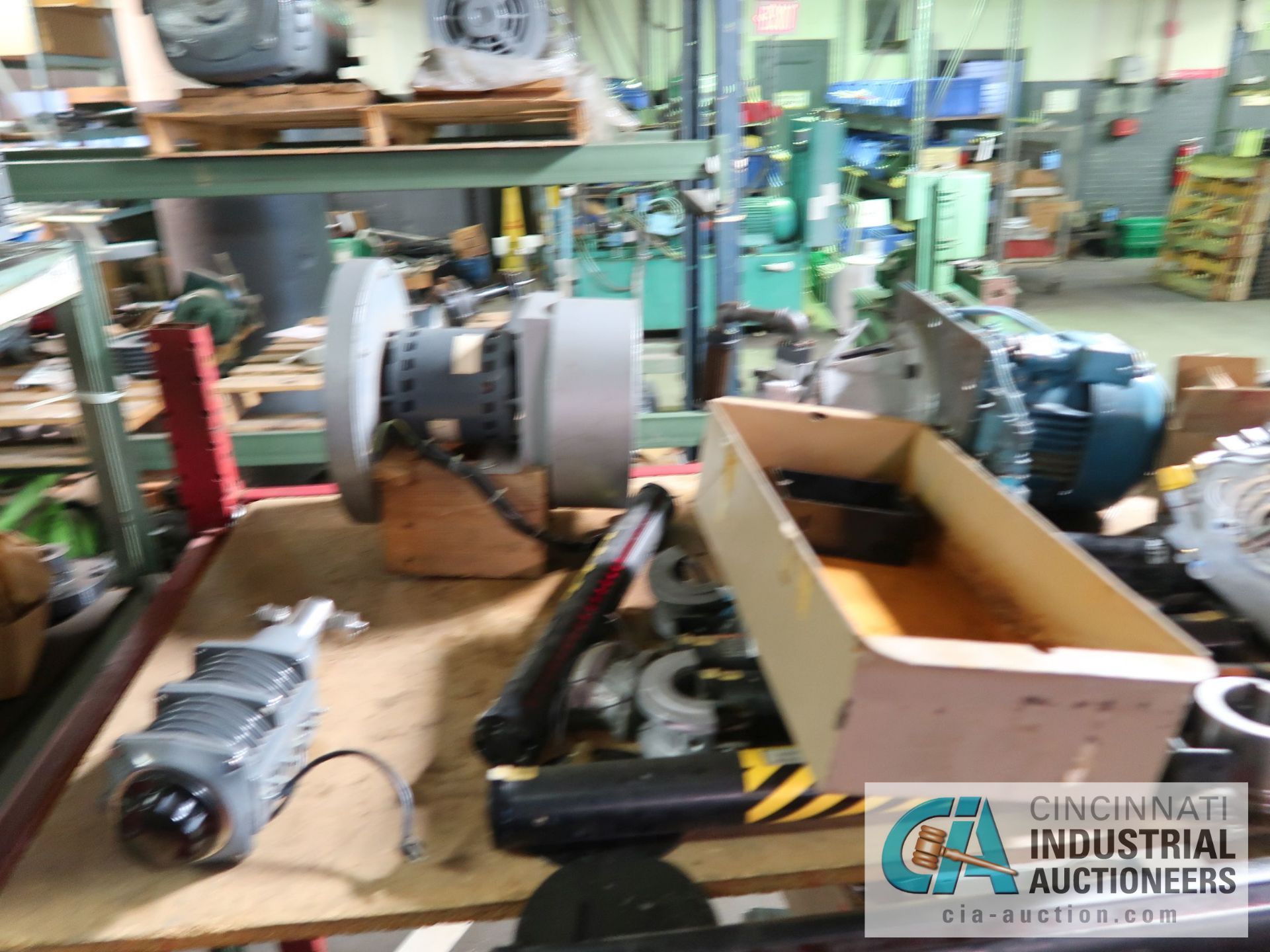 (LOT) MACHINE PARTS, COMPRESSORS, REDUCERS, GEARS, MOTORS, AND OTHER (4) SECTIONS RACK - Image 6 of 28