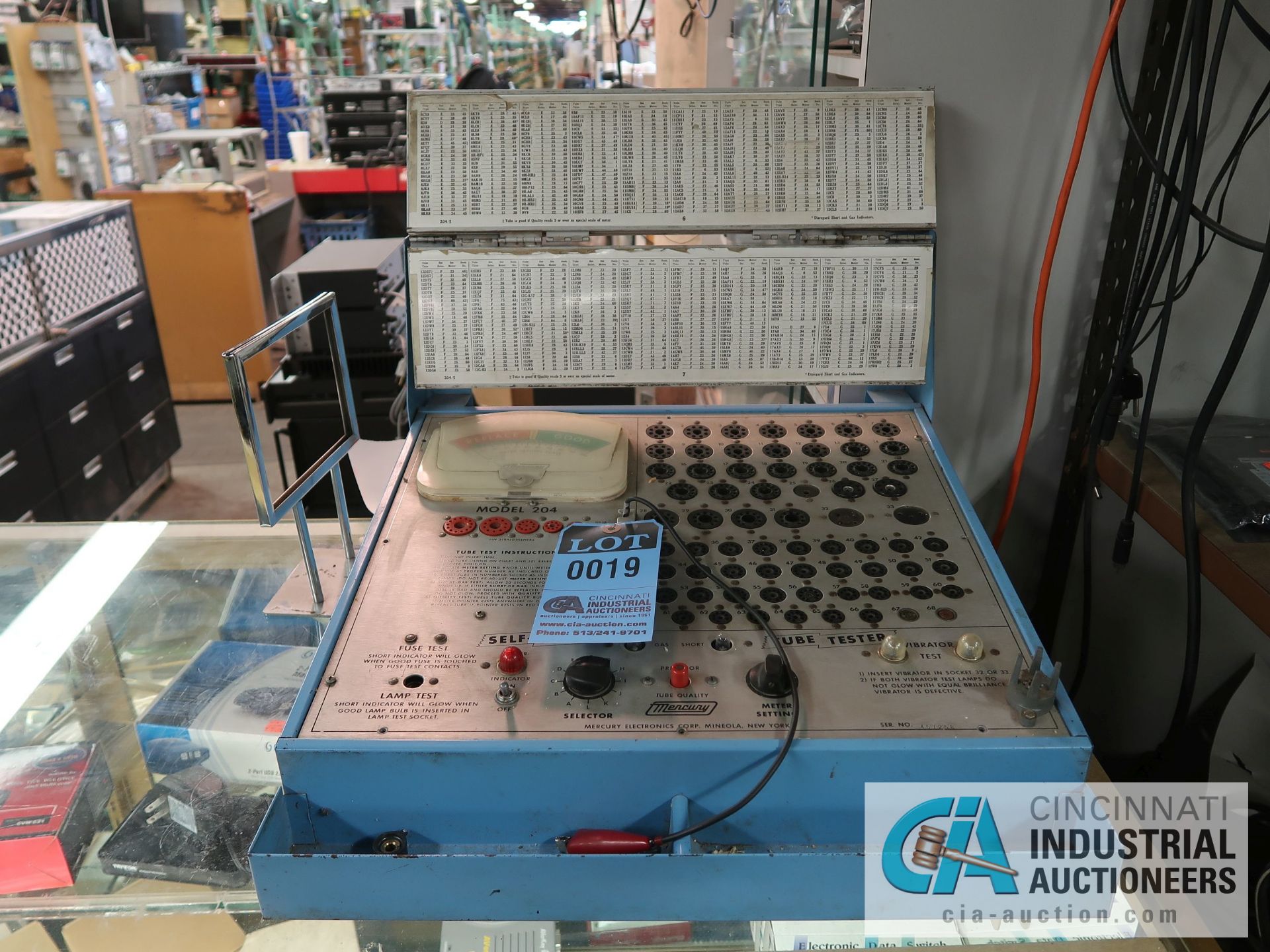 MERCURY MODEL 204 TV AND RADIO TUBE TEST ANALYZER