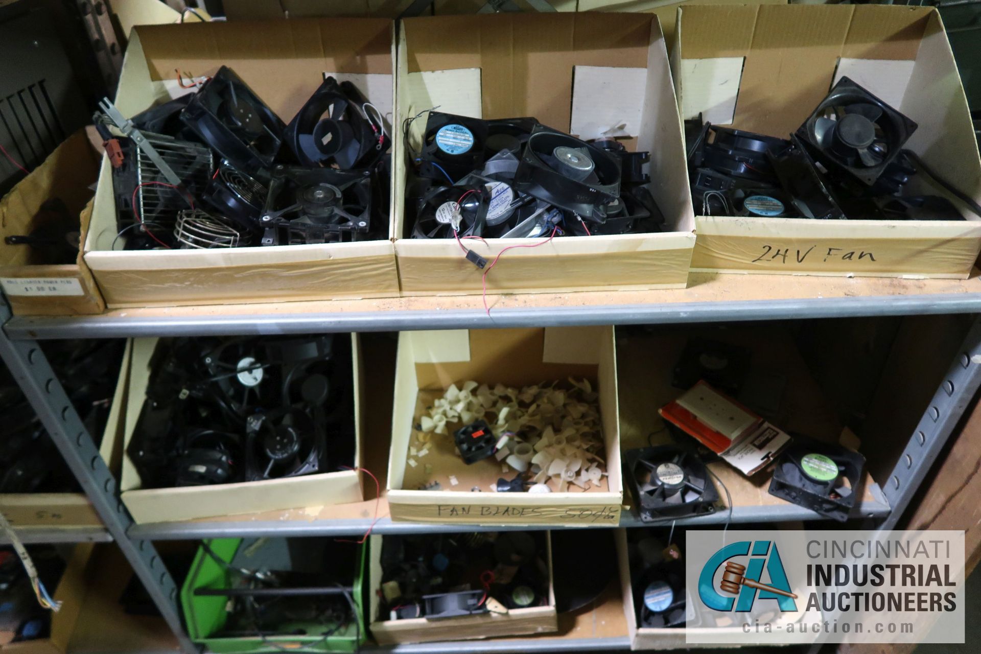(LOT) LARGE QUANTITY OF COMPUTER FANS OF ALL SIZES ON (7) SECTIONS SHELVING - Image 15 of 21