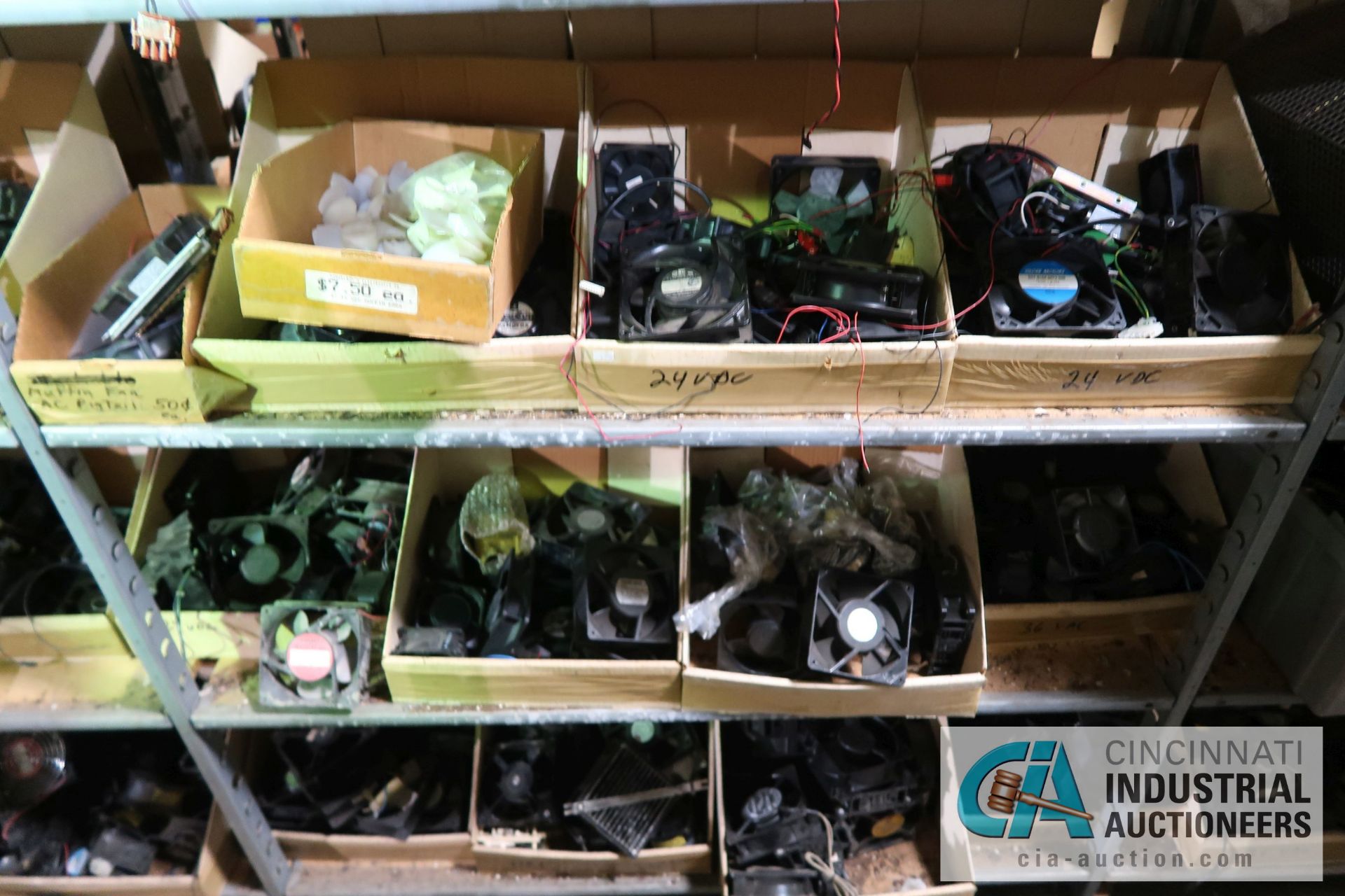 (LOT) LARGE QUANTITY OF COMPUTER FANS OF ALL SIZES ON (7) SECTIONS SHELVING - Image 18 of 21