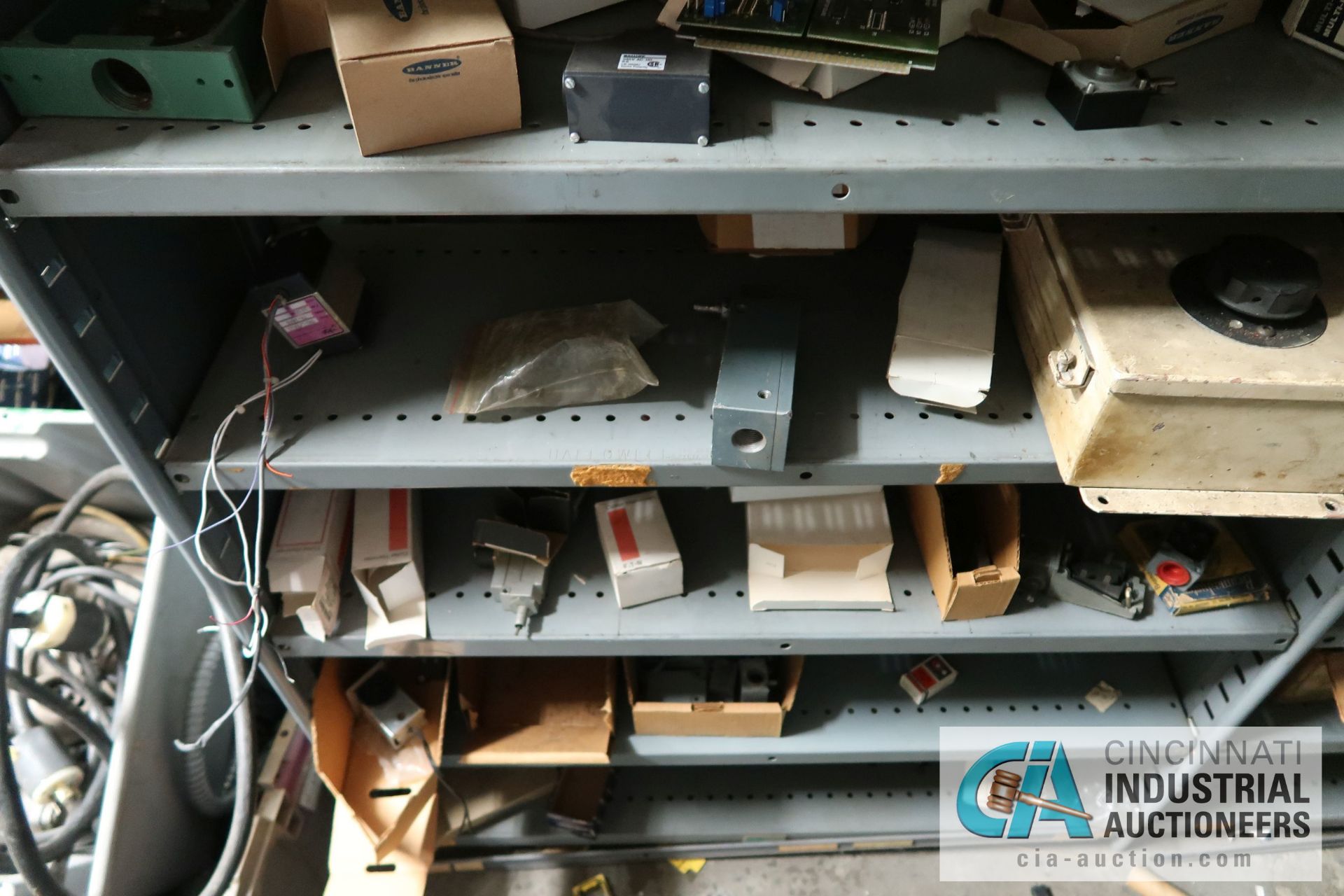 (LOT) CONTENTS OF (10) SECTION SHELVING AND (1) GREEN RACK - ELECTRICAL - PUSH SWITCHES, NAMCO - Image 7 of 27