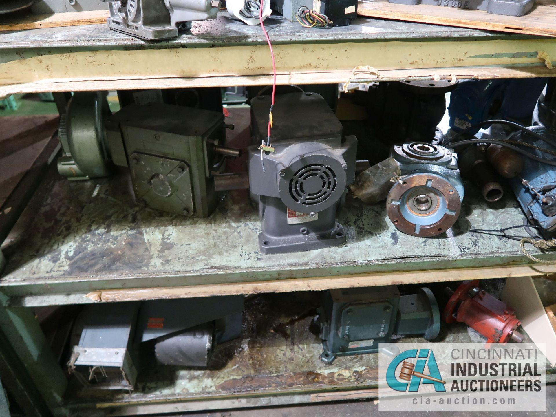 (LOT) CONTENTS OF (1) SECTION RACK - APPROX. (25) GEAR REDUCERS - Image 5 of 15