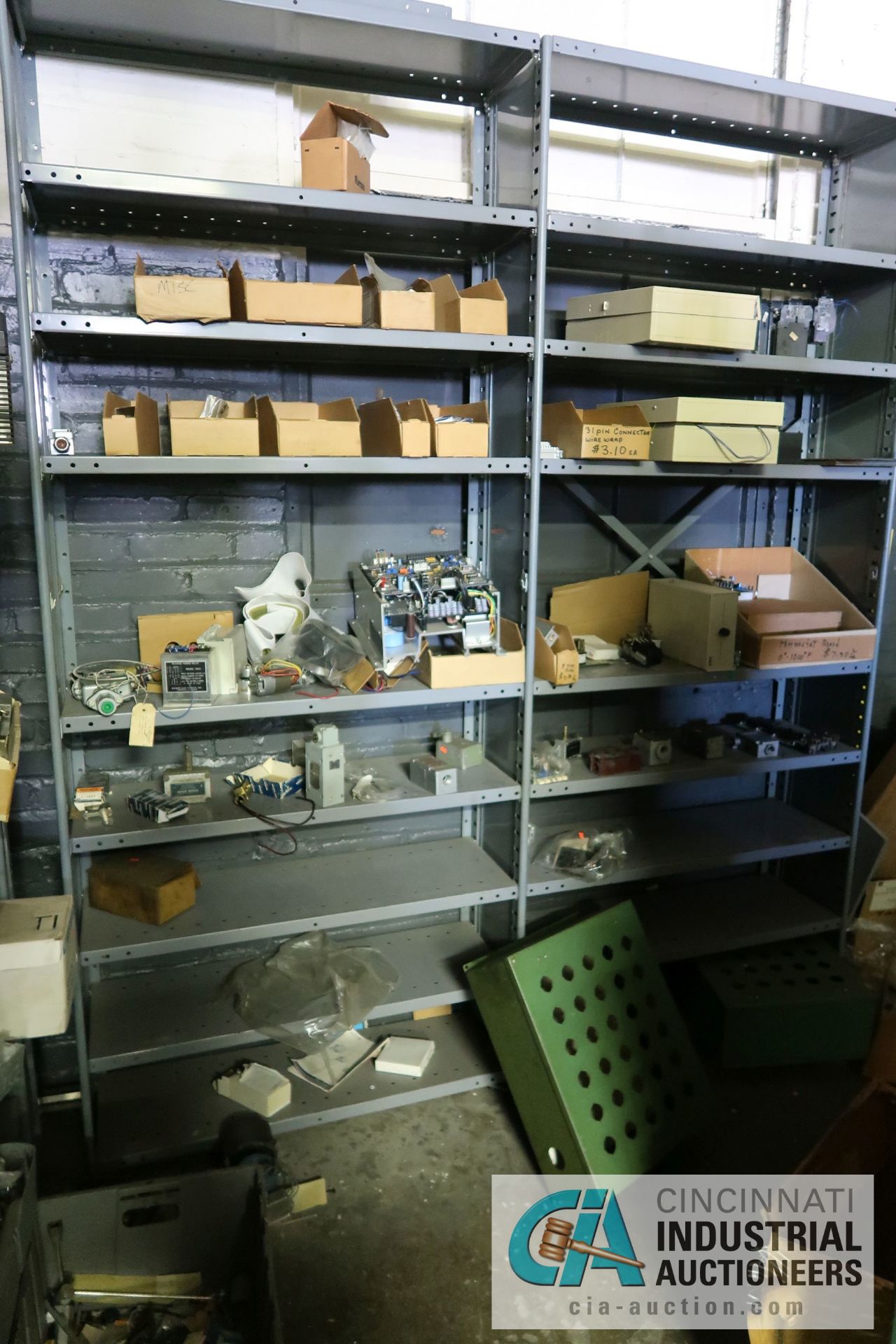 (LOT) CONTENTS OF (10) SECTION SHELVING AND (1) GREEN RACK - ELECTRICAL - PUSH SWITCHES, NAMCO - Image 3 of 27