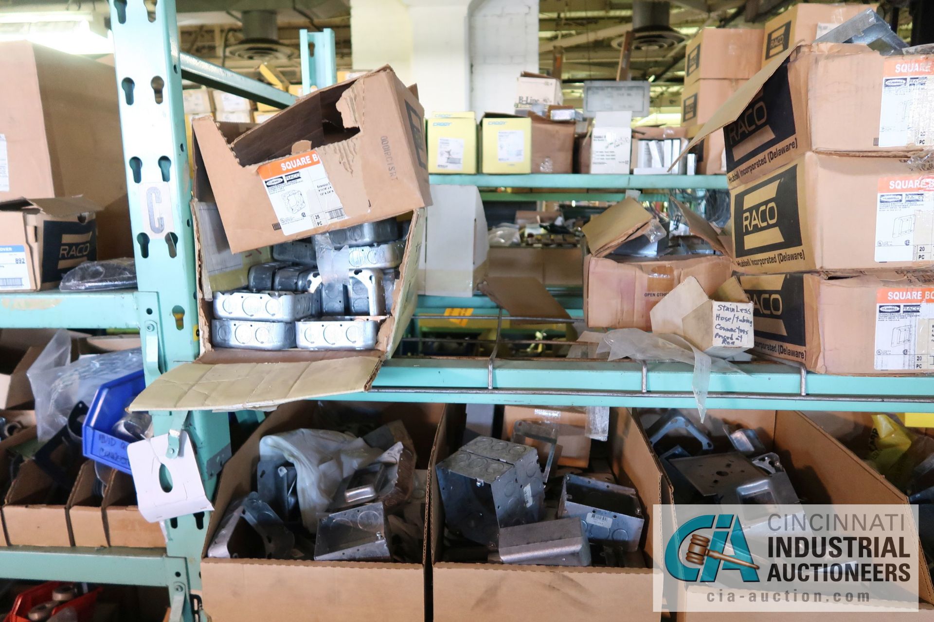 (LOT) CONTENTS OF (5) SECTIONS GREEN RACK AND STEEL TOTES - ALL ELECTRICAL CONTRACTORS ITEMS - - Image 30 of 47