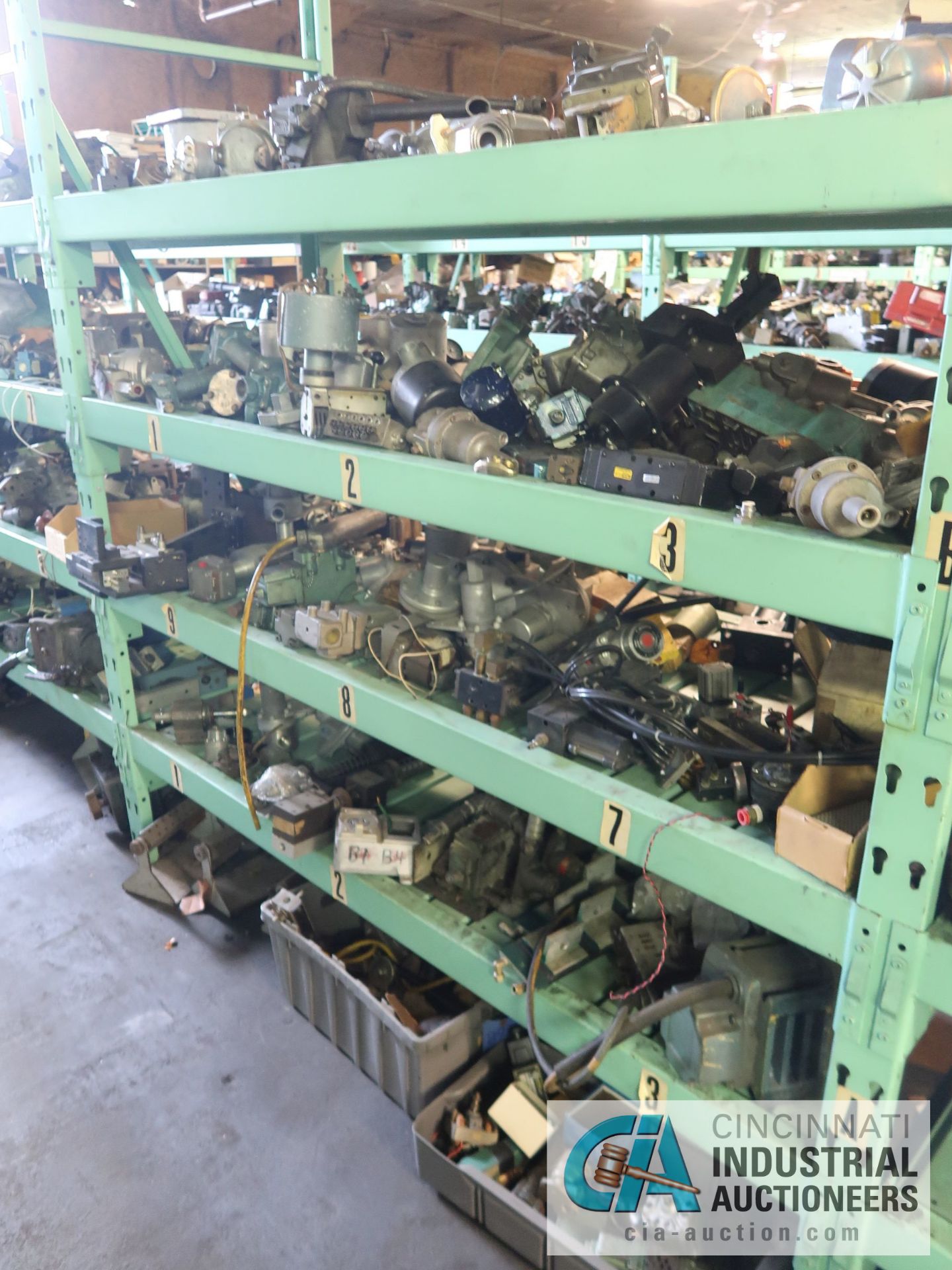 CONTENTS OF (6) RACKS INCLUDING MISCELLANEOUS PNEUMATIC CYLINDERS AND CONTROL VALVES **NO RACKS** - Image 30 of 39