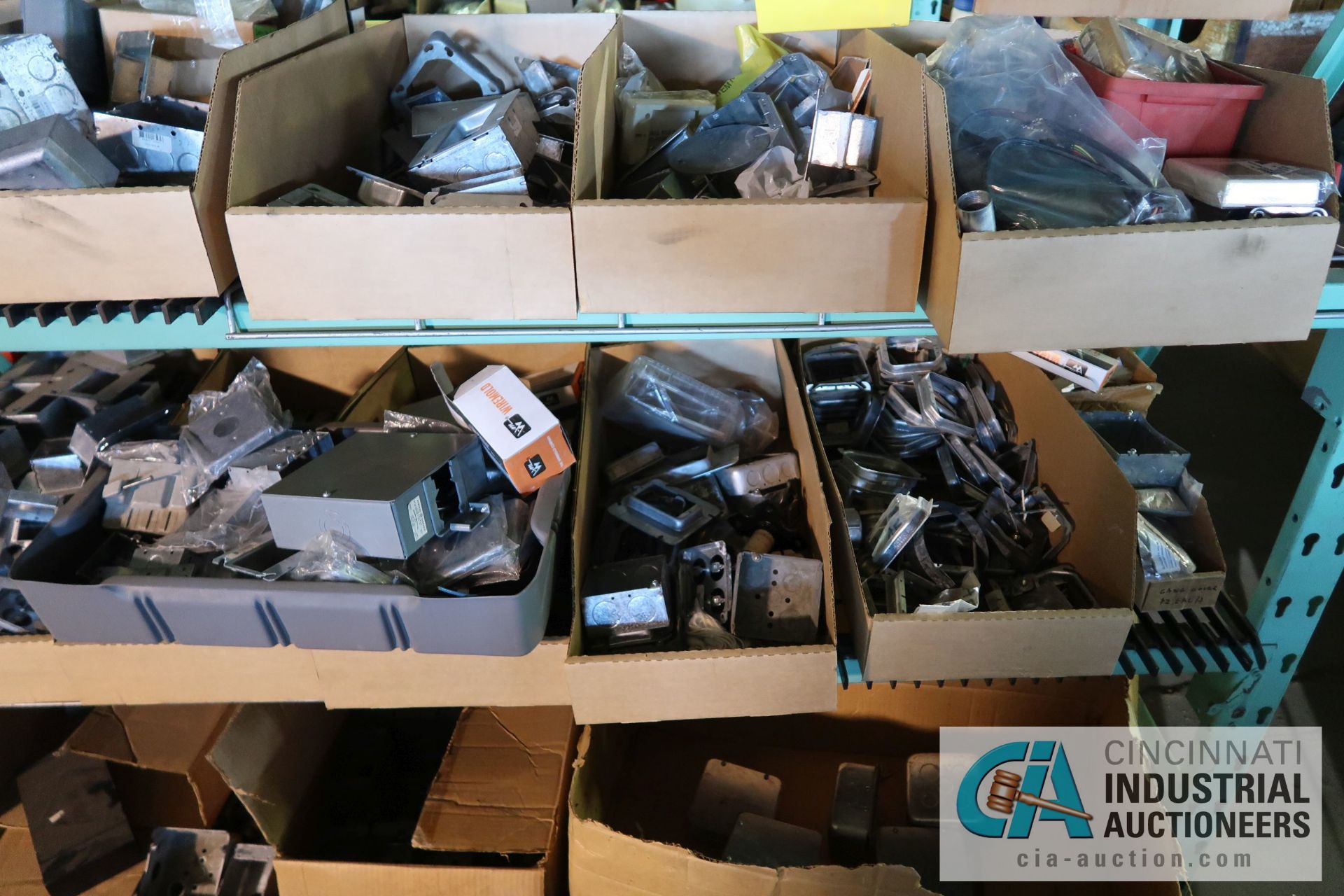 (LOT) CONTENTS OF (5) SECTIONS GREEN RACK AND STEEL TOTES - ALL ELECTRICAL CONTRACTORS ITEMS - - Image 28 of 47