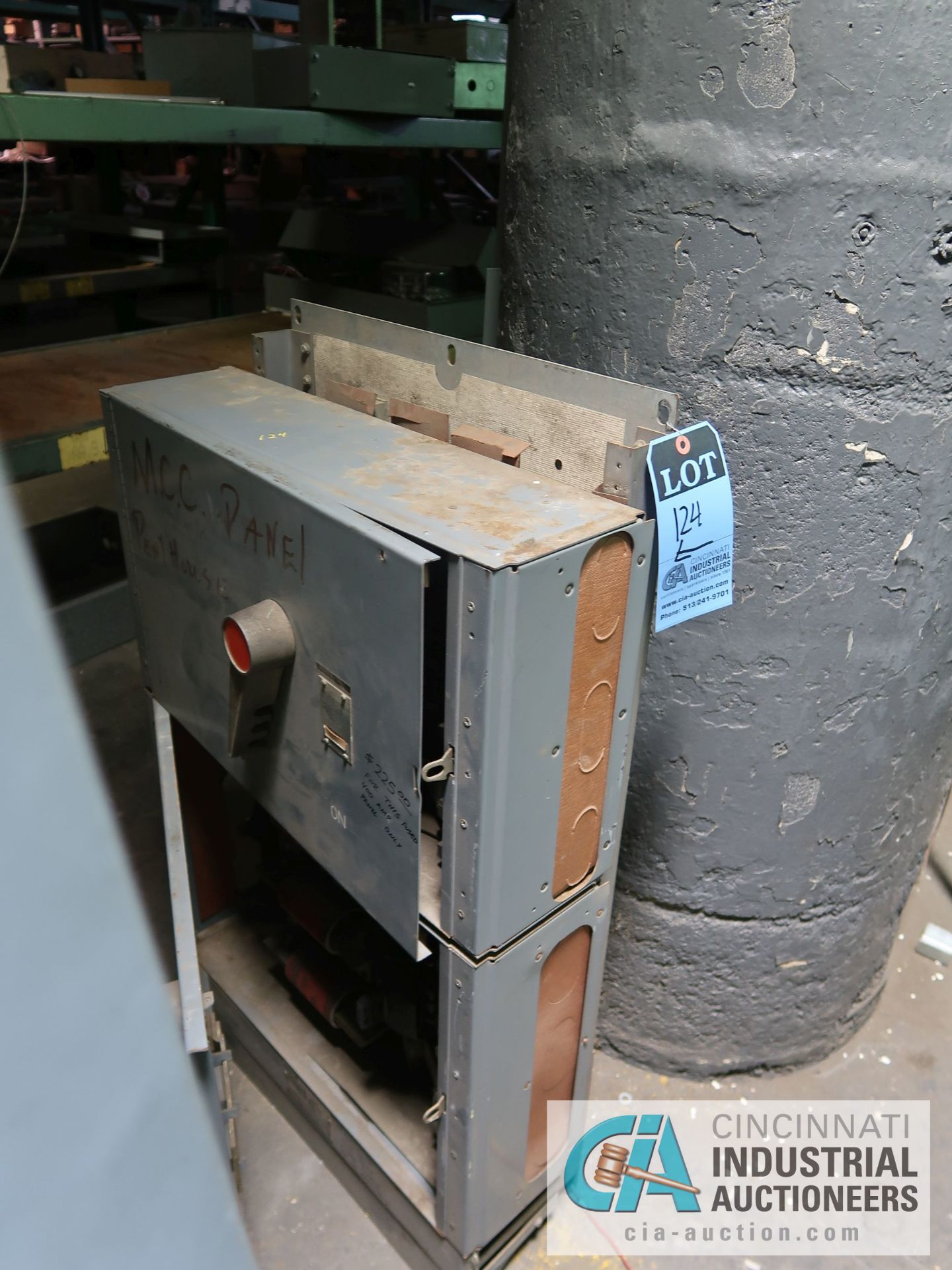 (LOT) LARGE ELECTRIC BOXES AND SWITCHES - Image 5 of 12