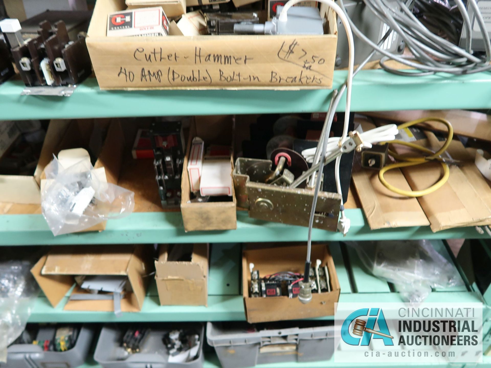 (LOT) CONTENTS OF (3) SECTION GREEN RACK - ALLEN BRADLEY ELECTRICAL COMPONENTS, INDUSTRIAL - Image 7 of 16