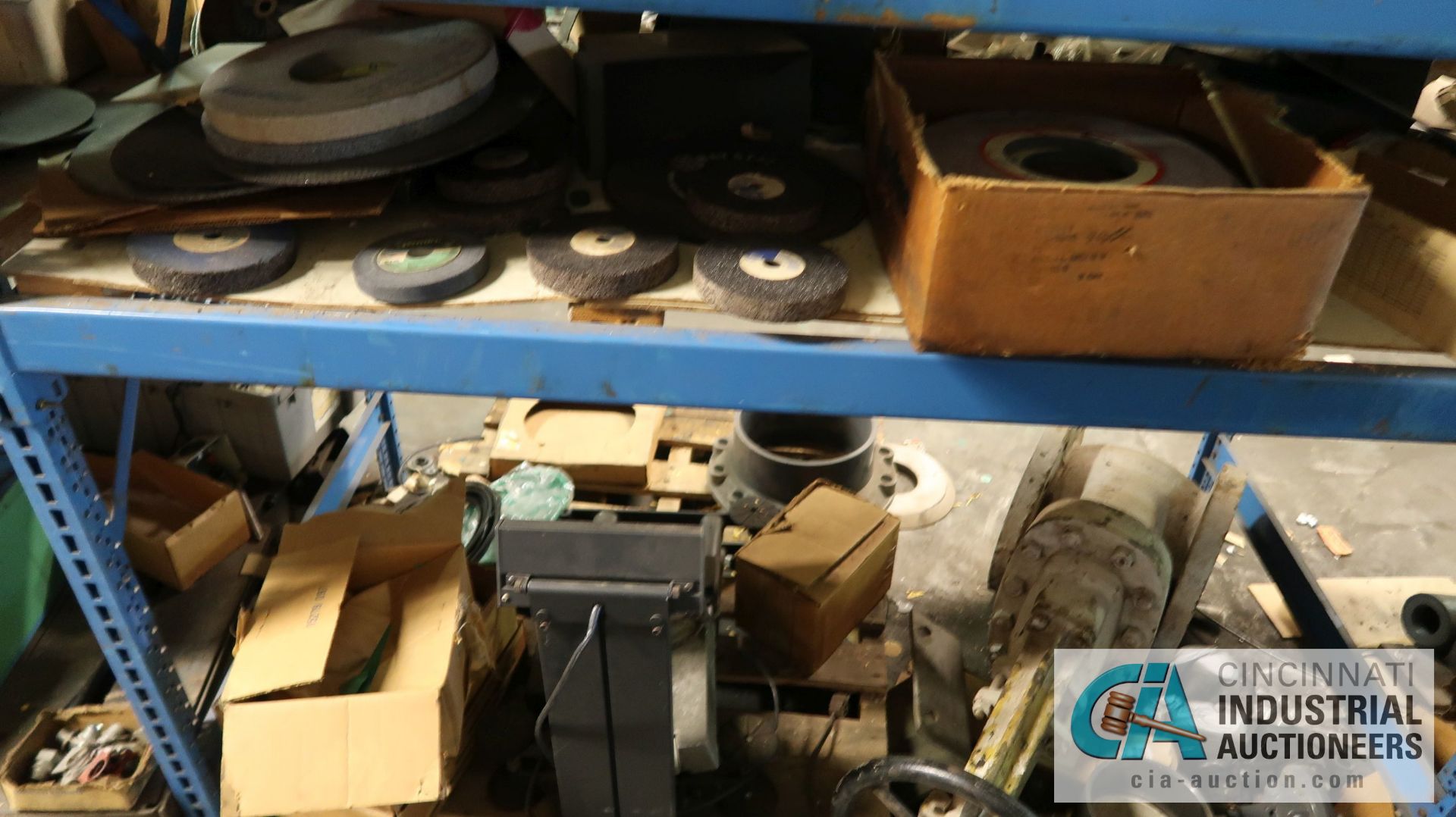 (LOT) ASSORTED ABRASIVES, GRINDING WHEELS AND HARDWARE ON (5) SECTIONS BLUE RACK AND IN WIRE BASKET - Image 11 of 24