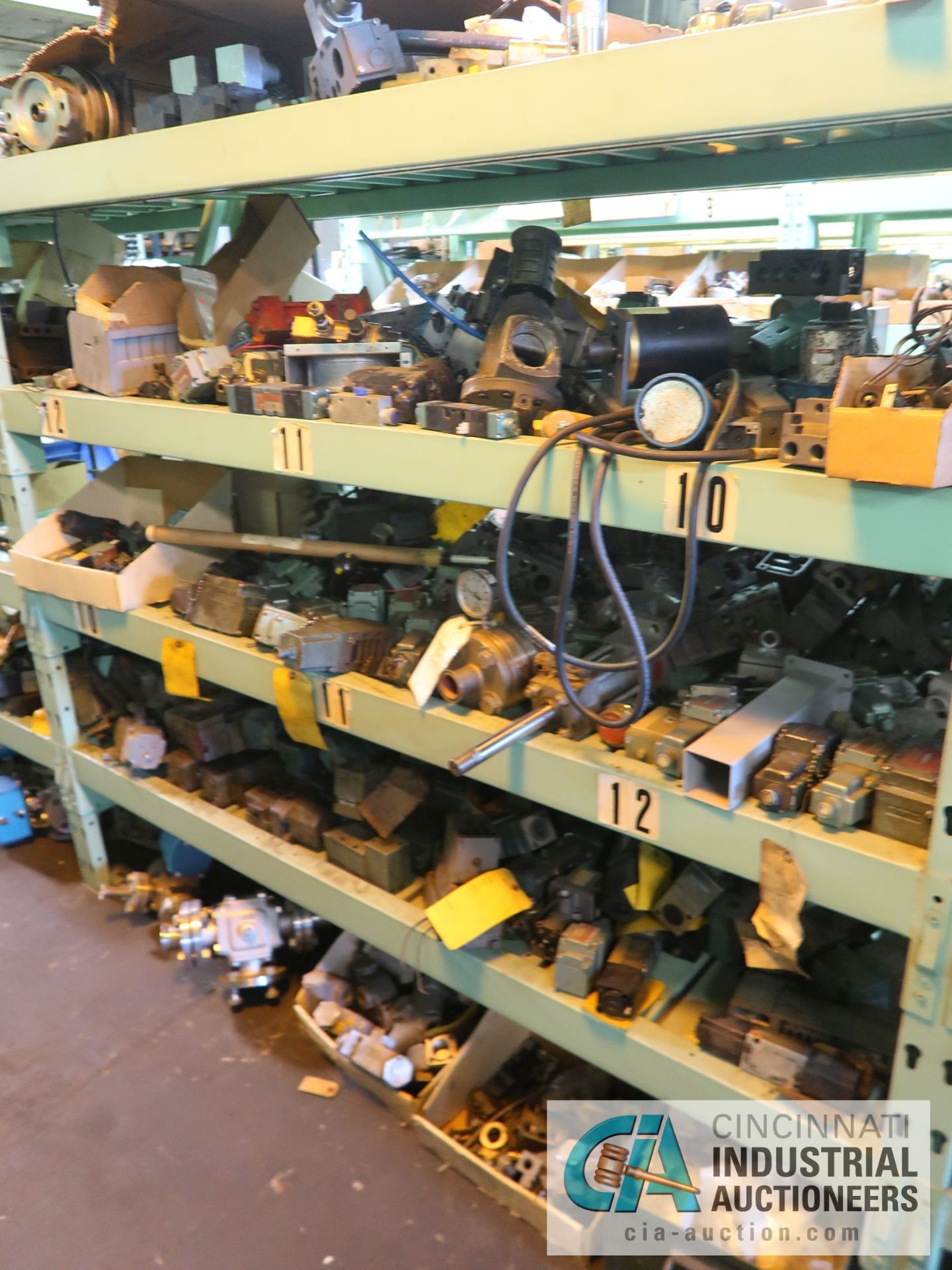 CONTENTS OF (6) RACKS INCLUDING MISCELLANEOUS PNEUMATIC CYLINDERS AND CONTROL VALVES **NO RACKS** - Image 8 of 39