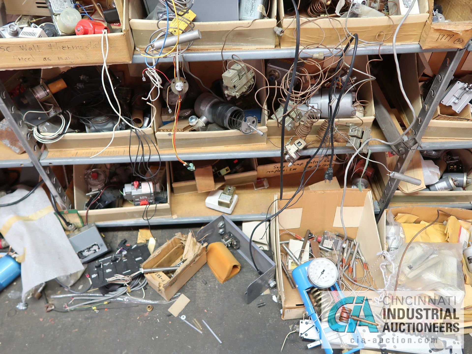 CONTENTS OF (16) SHELVES INCLUDING MISCELLANEOUS VALVES, THERMOSTATS, ANALYZERS, ELECTRICAL, CONTROL - Image 15 of 47