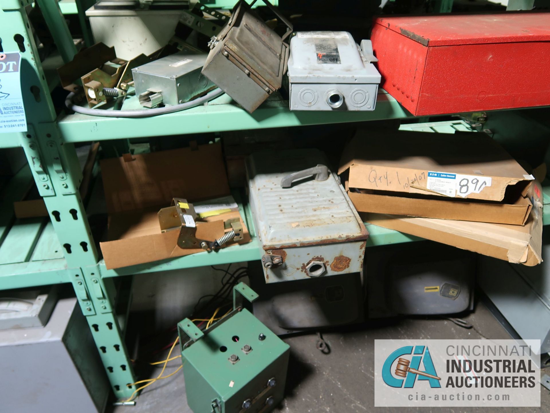 CONTENTS OF (5) RACKS INCLUDING MISCELLANEOUS ELECTRIC SWITCHES **NO RACKS** - Image 32 of 37